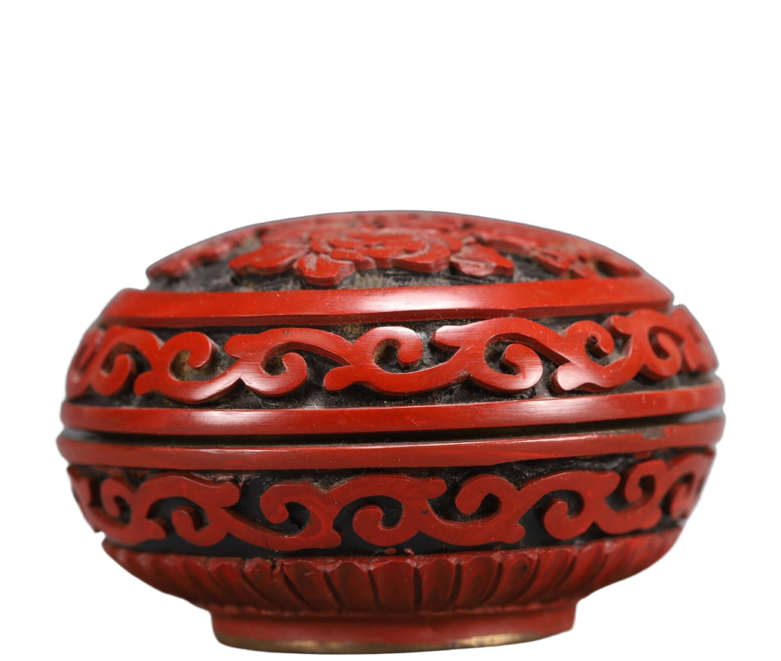 An Exquisite Carved Red Lacquer Flower Pattern Box - 4