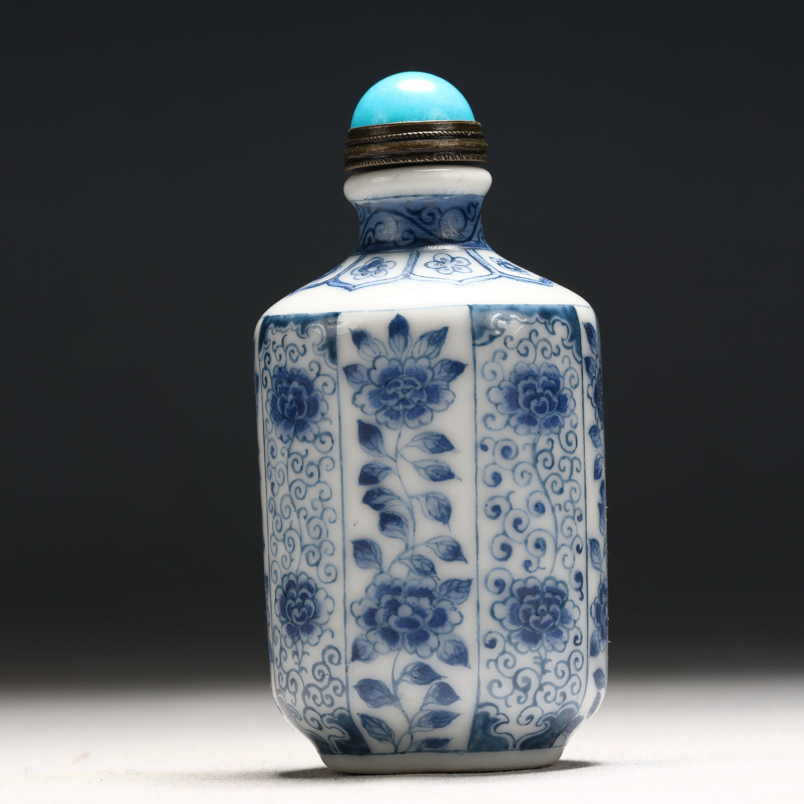 An Exquisite Enamel Flower Pattern Porcelain Snuff Bottle (1 of 6)