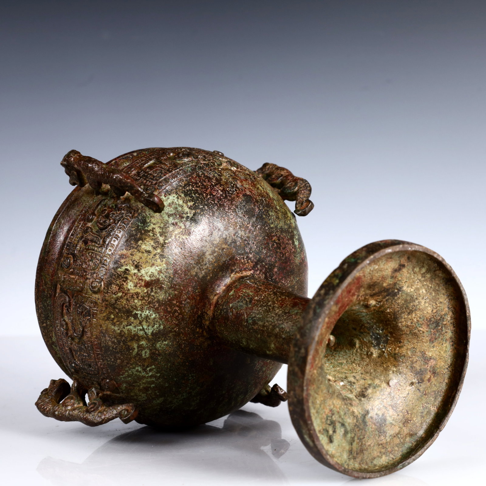 A Rare Bronze Dragon Pattern Double-Ears Cover Jar - 11