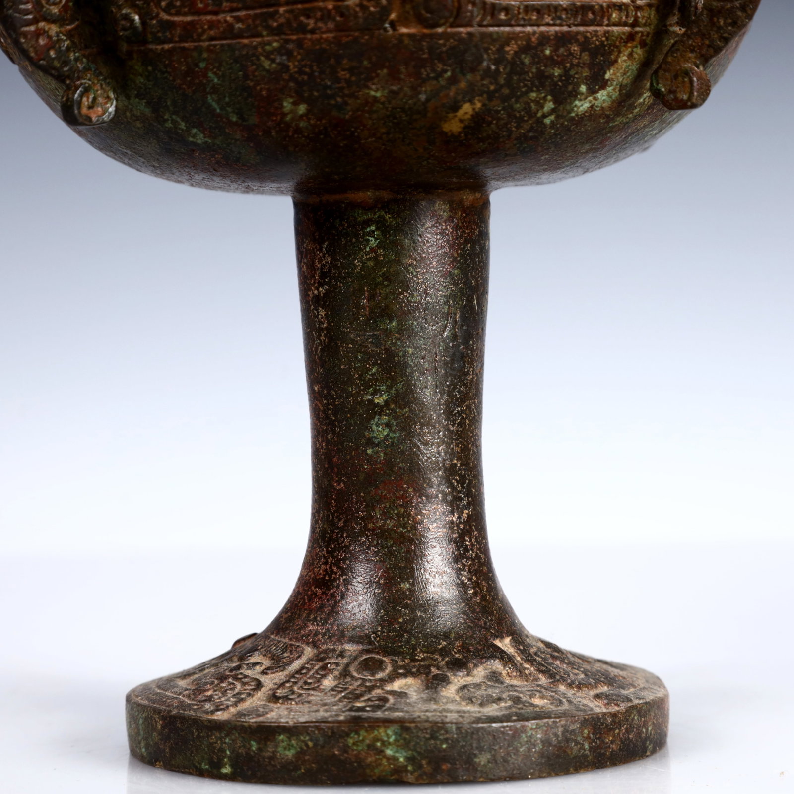 A Rare Bronze Dragon Pattern Double-Ears Cover Jar - 6