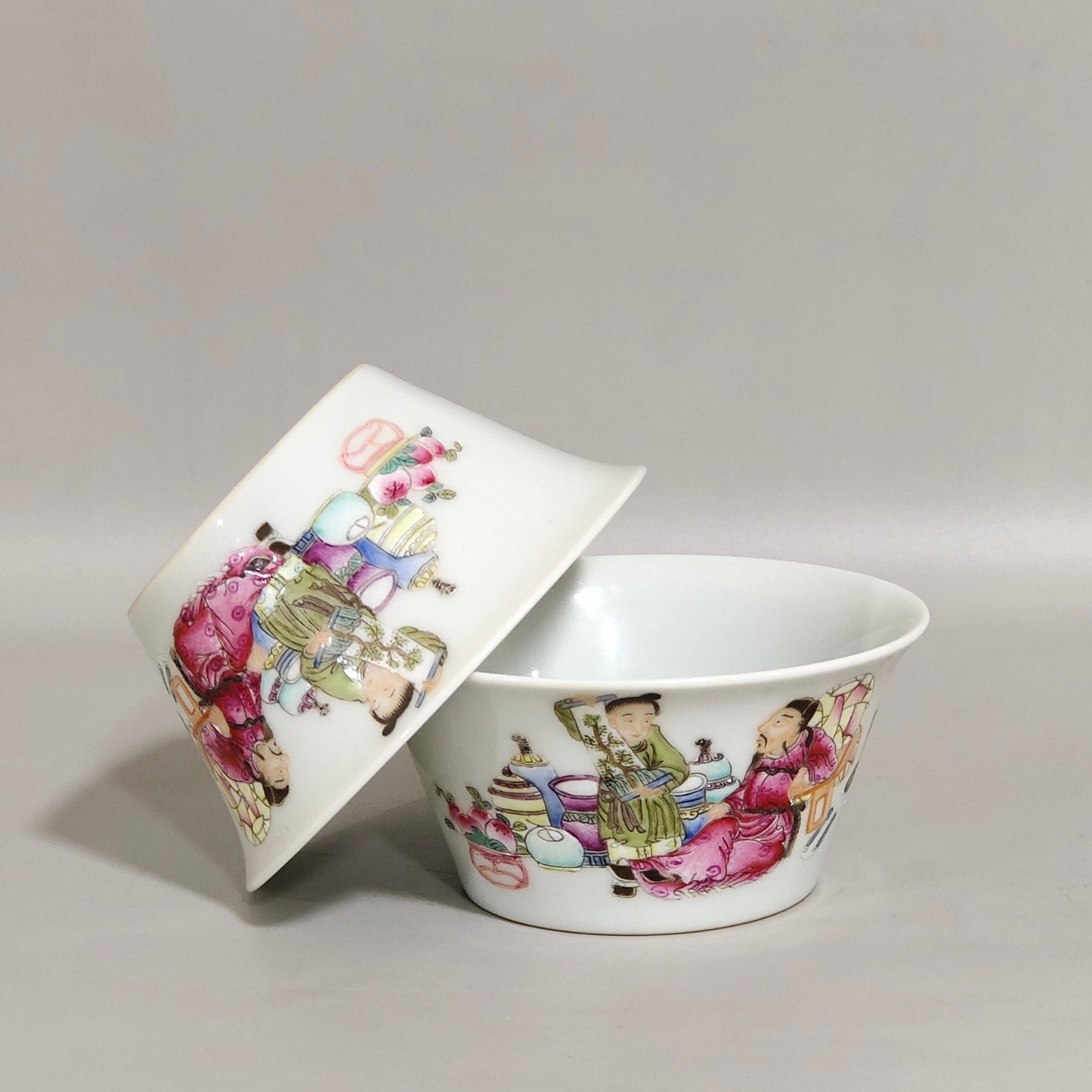 A Pair of Exquisite Famille-Rose Figure Pattern Cups: A Pair of Exquisite Famille-Rose Figure Pattern Cups,Qing Dynasty,China,Yongzheng Six-character Mark,Size:1.5inx3.1in 一对粉彩人物纹杯,中国&
