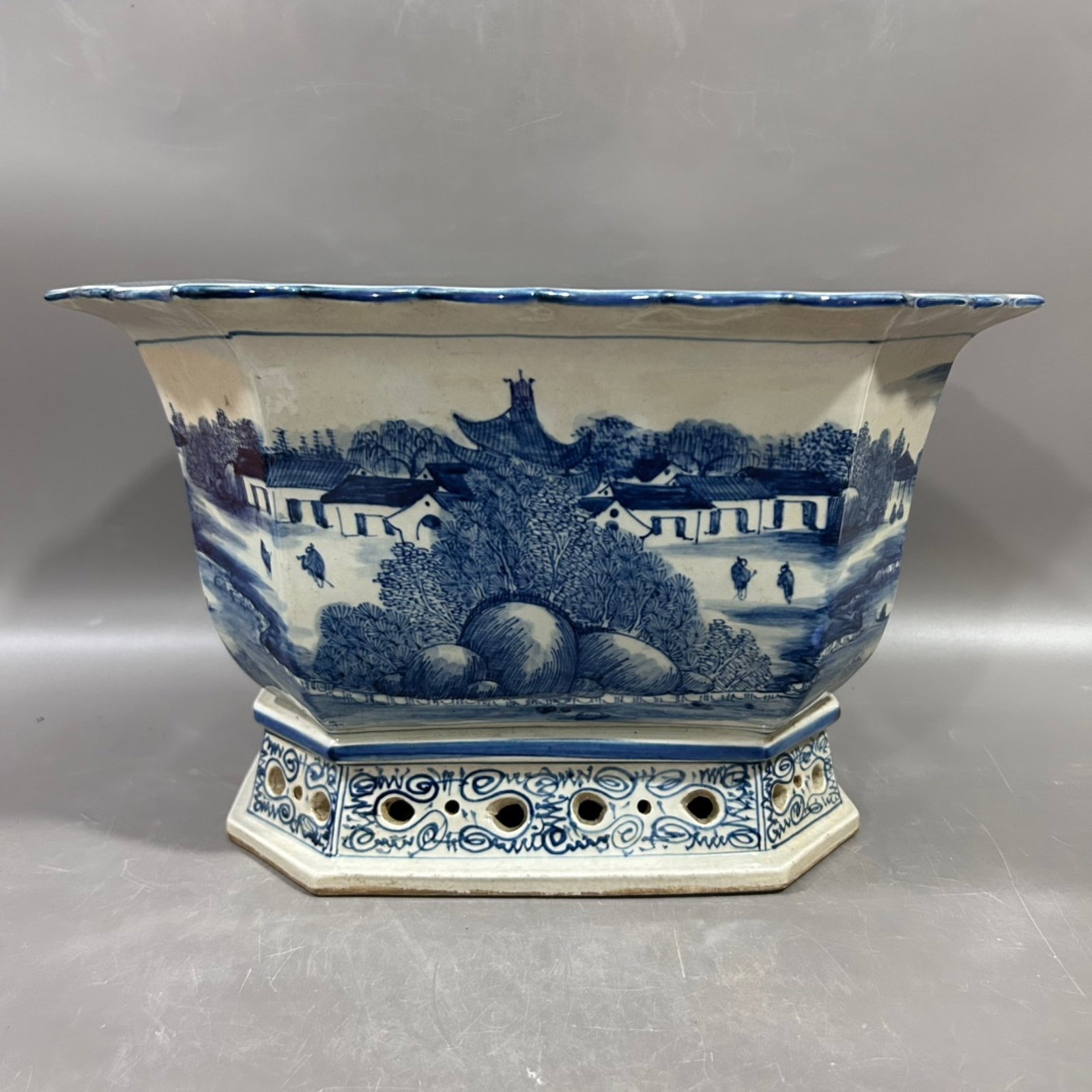 A Rare Blue and White Landscape and Figure Pattern Basin: A Rare Blue and White Landscape and Figure Pattern Basin,Qing Dynasty,China,Size:13inx14.4in 青花山水人物纹盆,中国清代