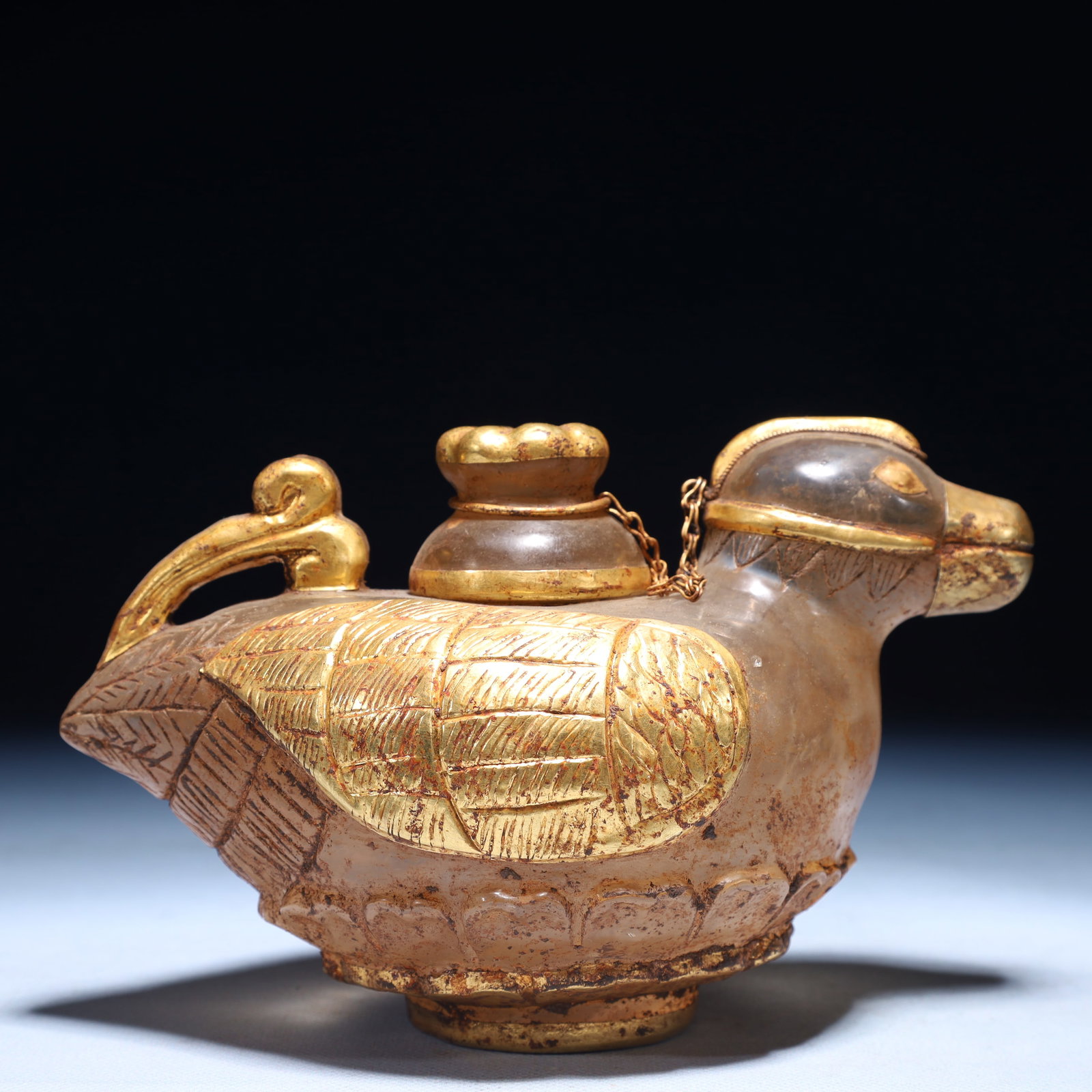 An Exquisite Agate Cover with Gold Duck-Shaped Pot: An Exquisite Agate Cover with Gold Duck-Shaped Pot,Qing Dynasty,China,Size:7.1inx3.9inx5.1in,Weight:1450g 玛瑙包金鸭形壶,中国清代