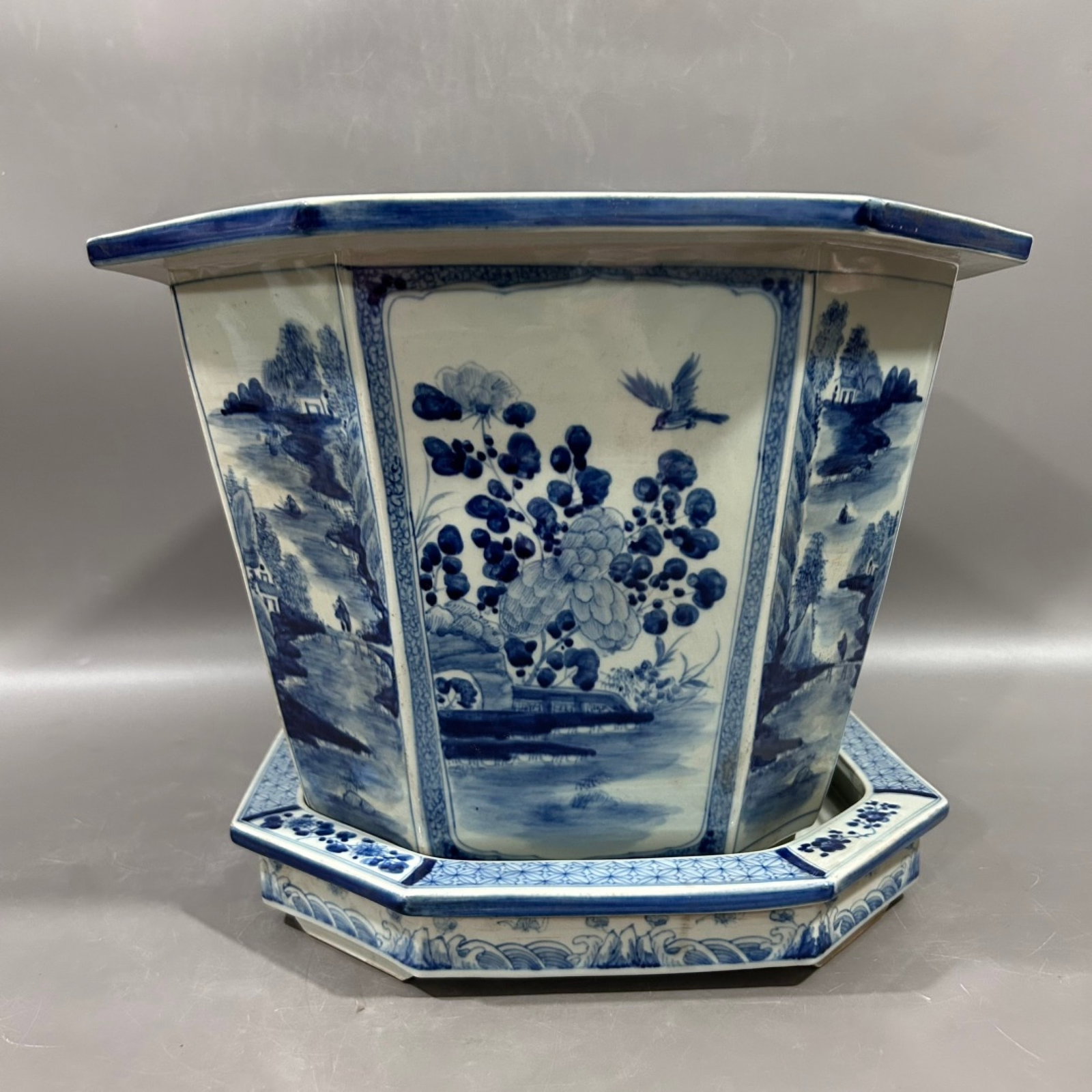 A Rare Famille-Rose Landscape,Flower and Bird Pattern Basin,With Base: A Rare Famille-Rose Landscape,Flower and Bird Pattern Basin,With Base,Qing Dynasty,China,Size:10.8inx13.8in 粉彩山水花鸟纹盆,带底座,&#