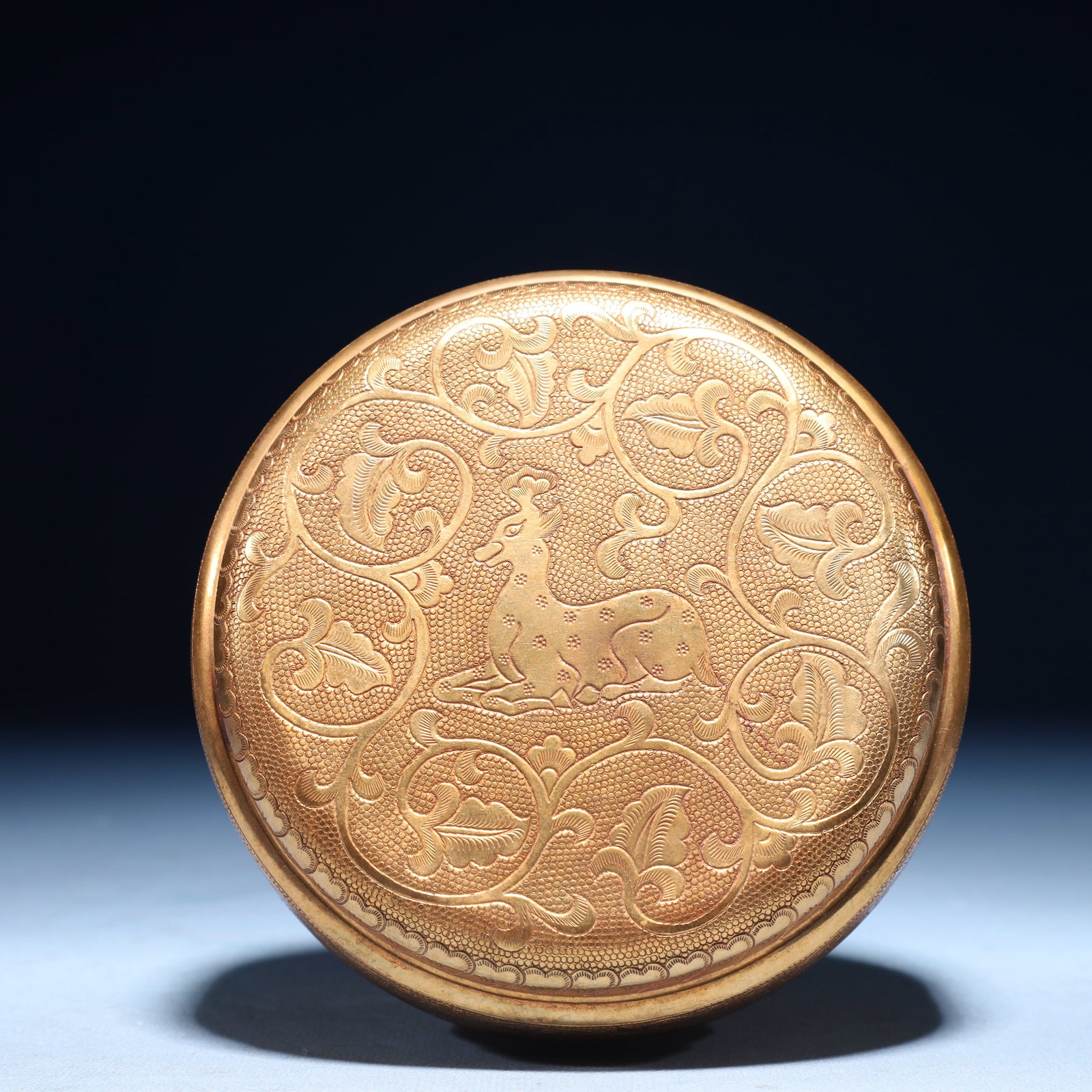 An Exquisite Gilt Bronze Deer Pattern Box - 6
