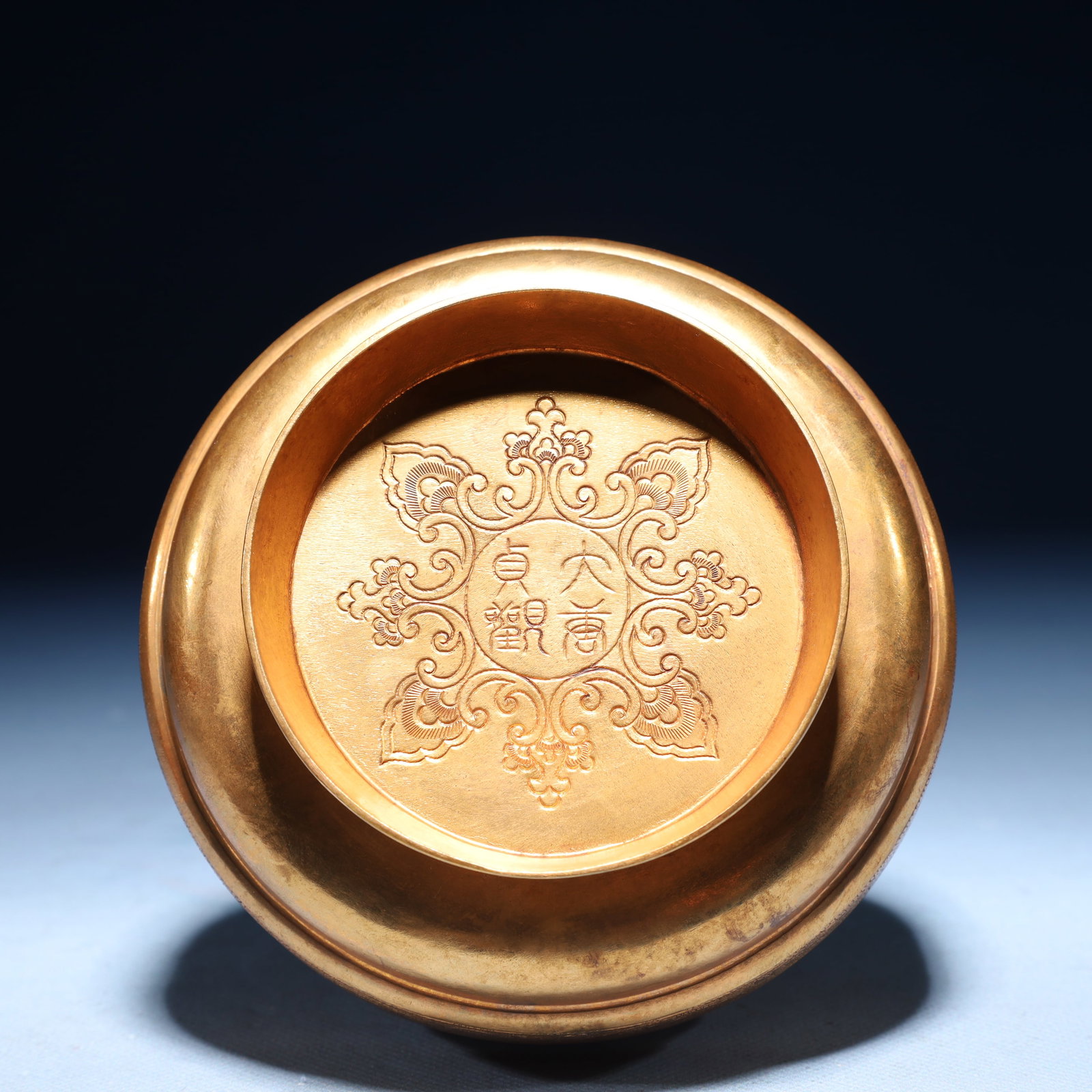 An Exquisite Gilt Bronze Deer Pattern Box - 7