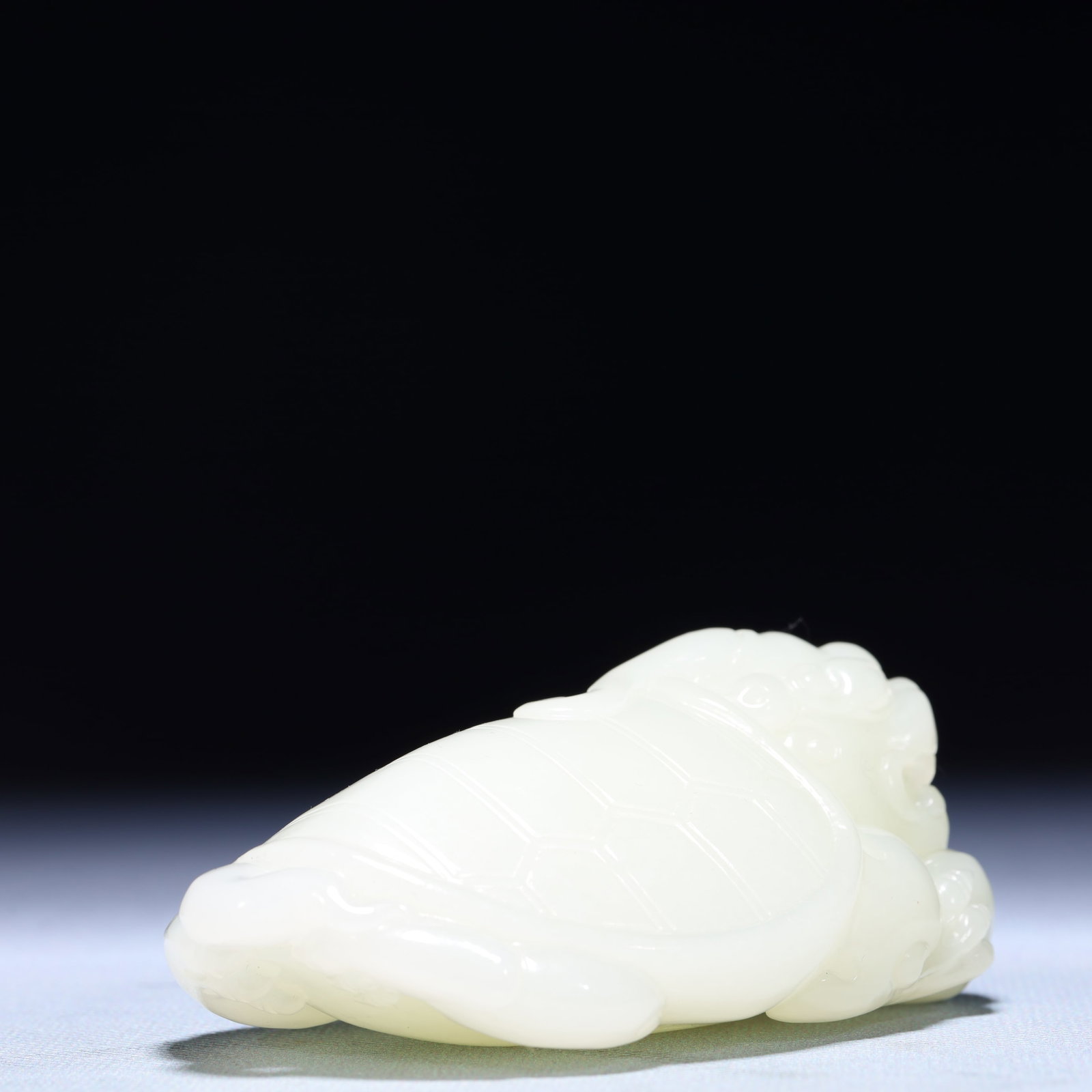 An Exquisite White Jade Dragon Turtle Ornament - 7
