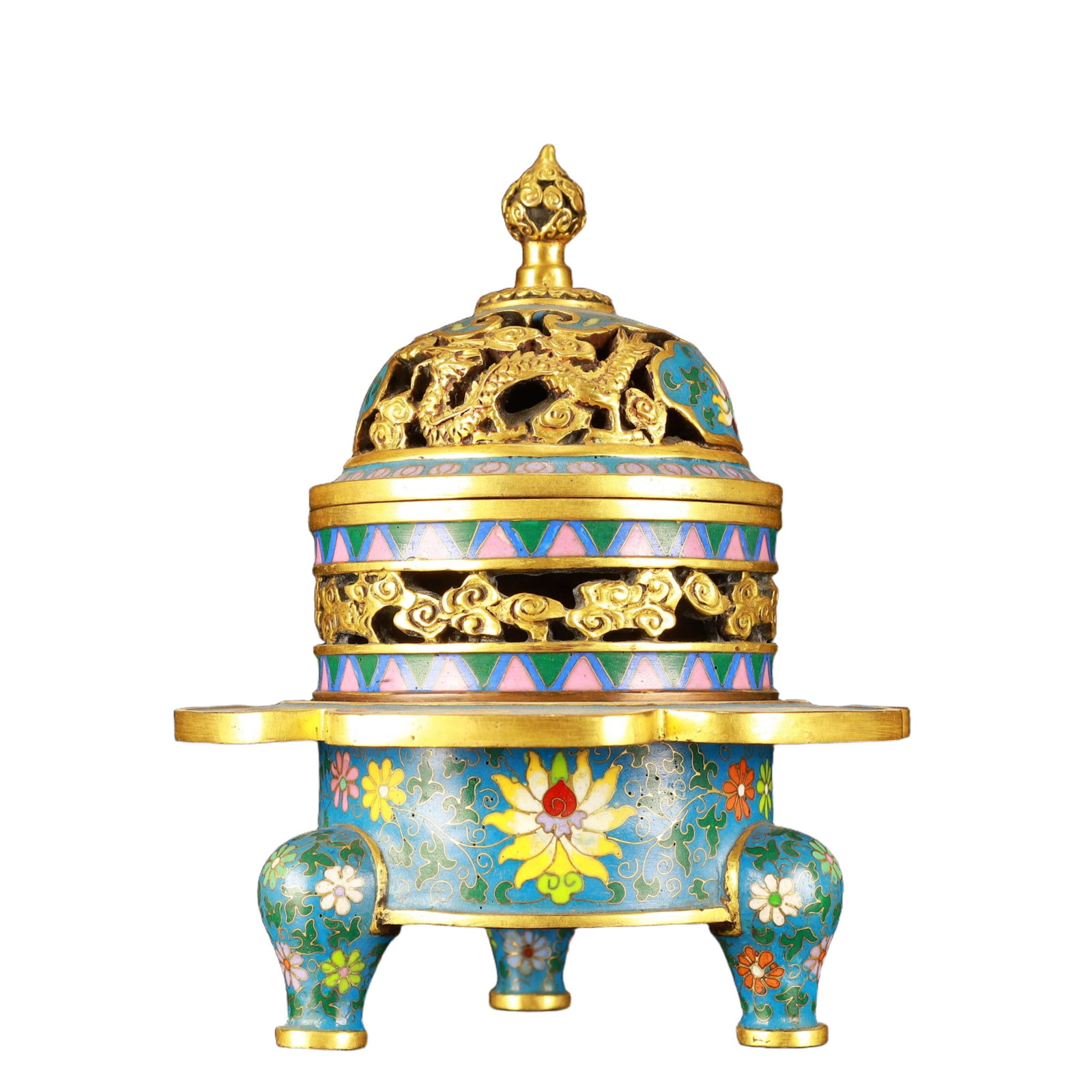 An Exquisite Cloisonne Lotus Pattern?? Tripod Censer: An Exquisite Cloisonne Lotus Pattern· Tripod Censer,(A type of enamelware with metal wires separating colored glaze, originating in China),Qing Dynasty,China,Qianlong Six-character Mark,Size:6.7i