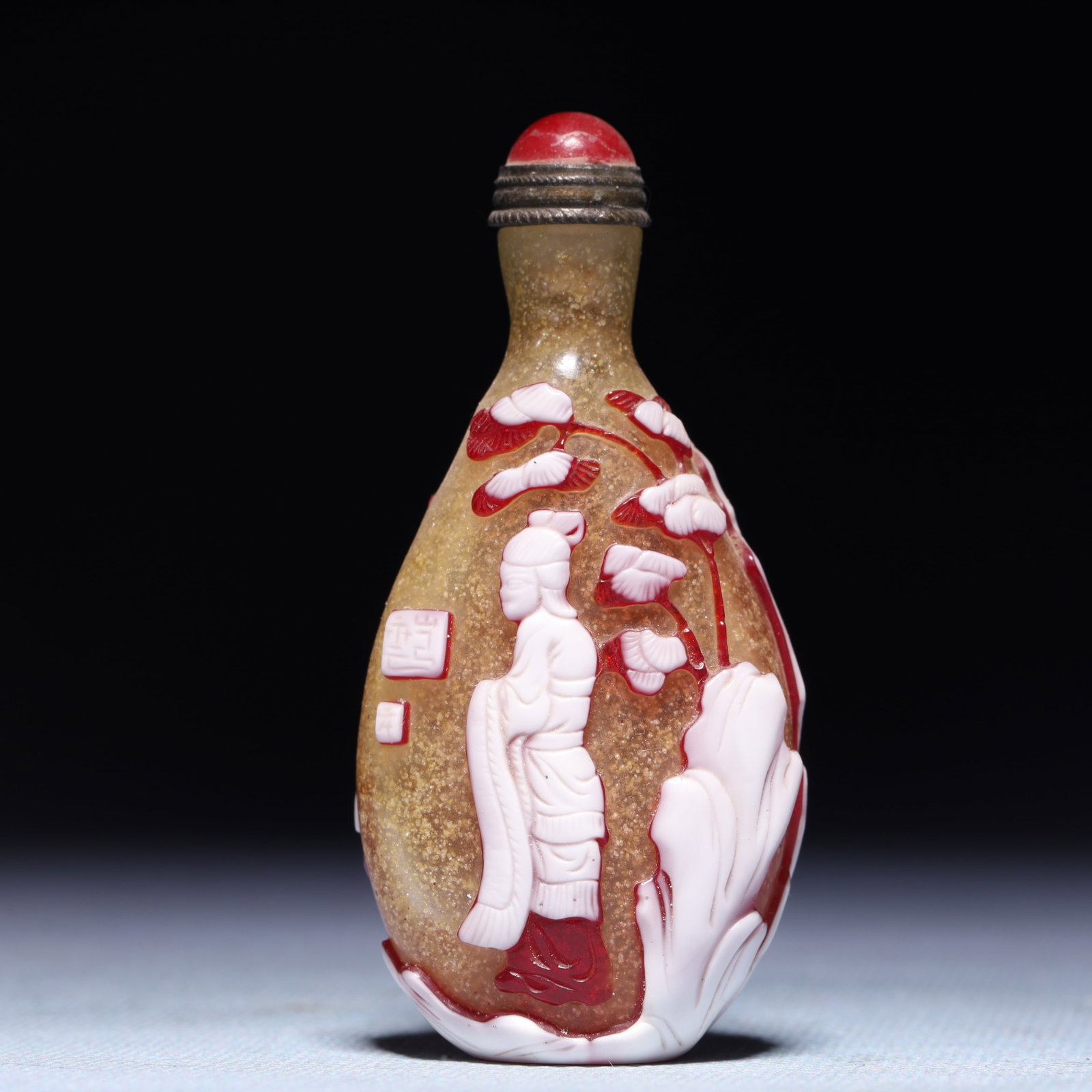 An Exquisite Glass Character and Story Pattern Snuff Bottle: An Exquisite Glass Character and Story Pattern Snuff Bottle,Qing Dynasty,China,Size:1.4inx0.8inx2.8in,Weight:41.5g 琉璃人物故事纹鼻烟壶,