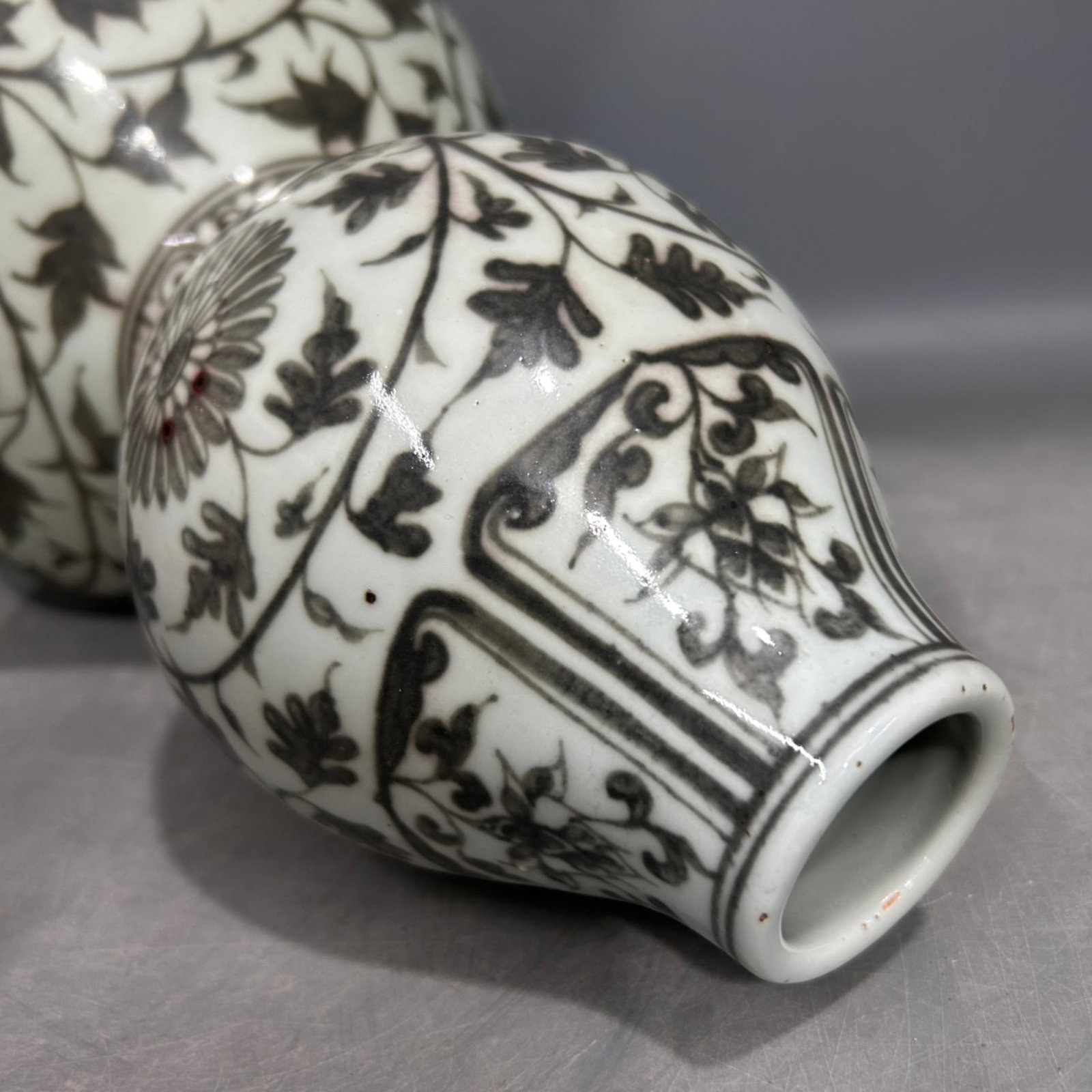 A Rare Underglaze-Red Peony Pattern Gourd Vase - 4