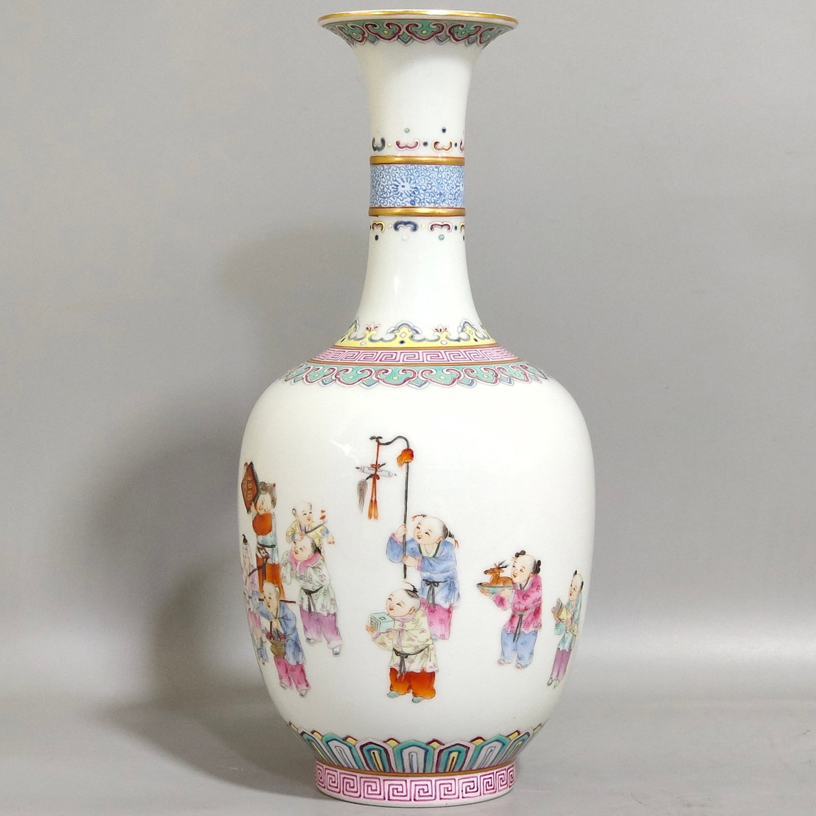 An Exquisite Famille-Rose Painted Gold Character and Story Pattern Vase: An Exquisite Famille-Rose Painted Gold Character and Story Pattern Vase,Qing Dynasty,China,Jiaqing Six-character Mark,Size:8.4inx3.9in