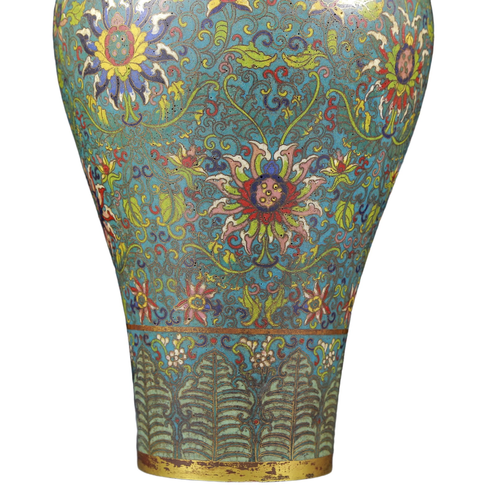 A Rare Cloisonne Flower Pattern Vase - 7