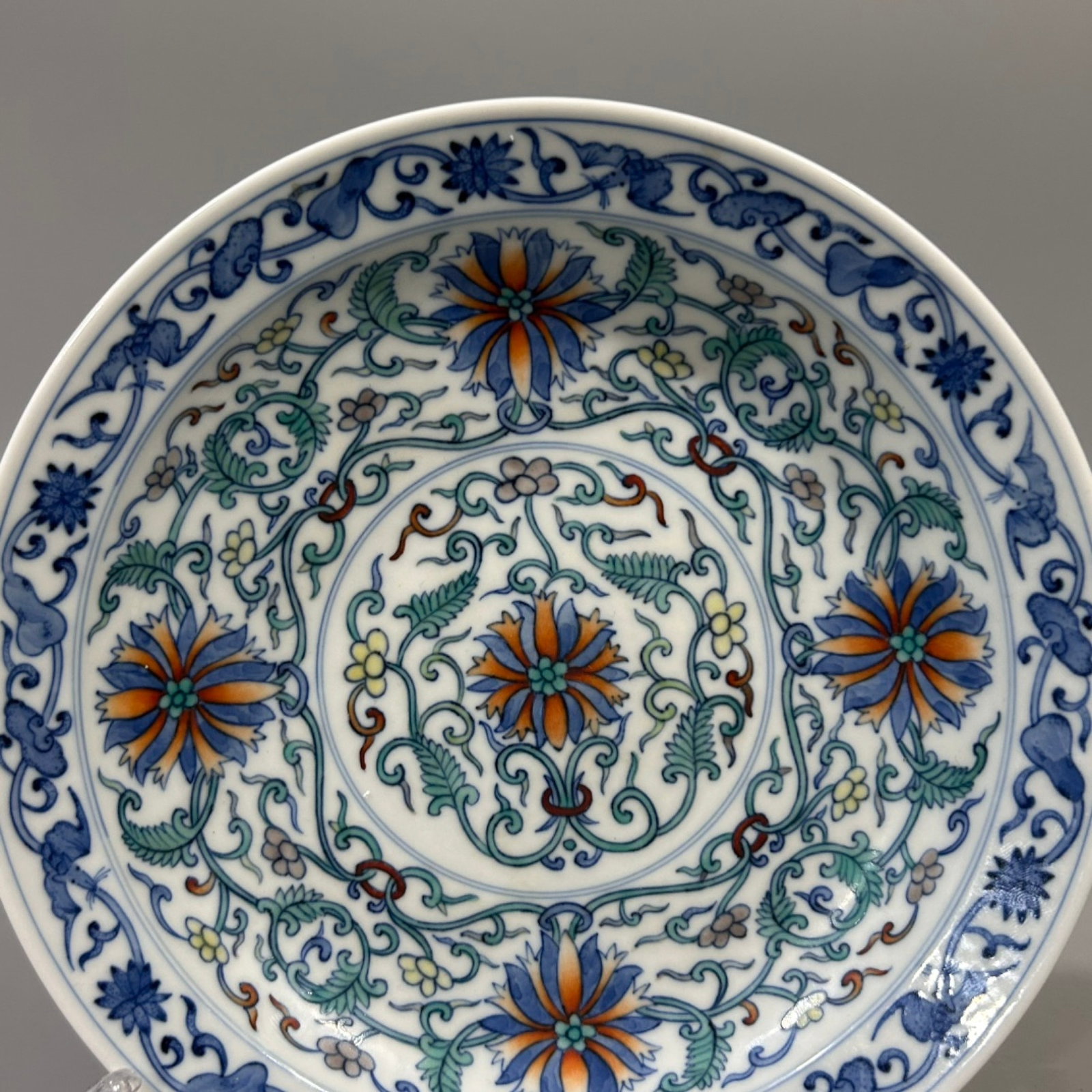 An Exquisite Doucai Lotus Pattern Plate - 2