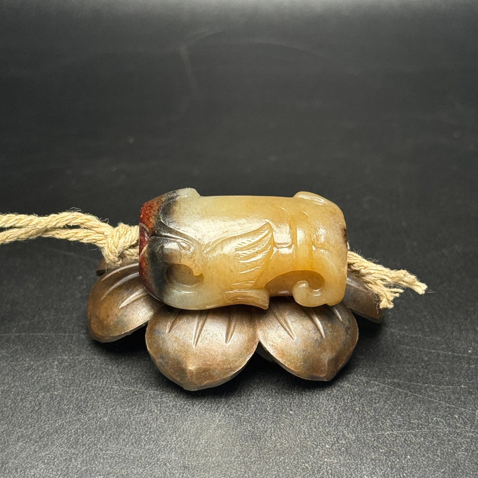 An Exquisite White Jade Phoenix Pattern Pendant - 2