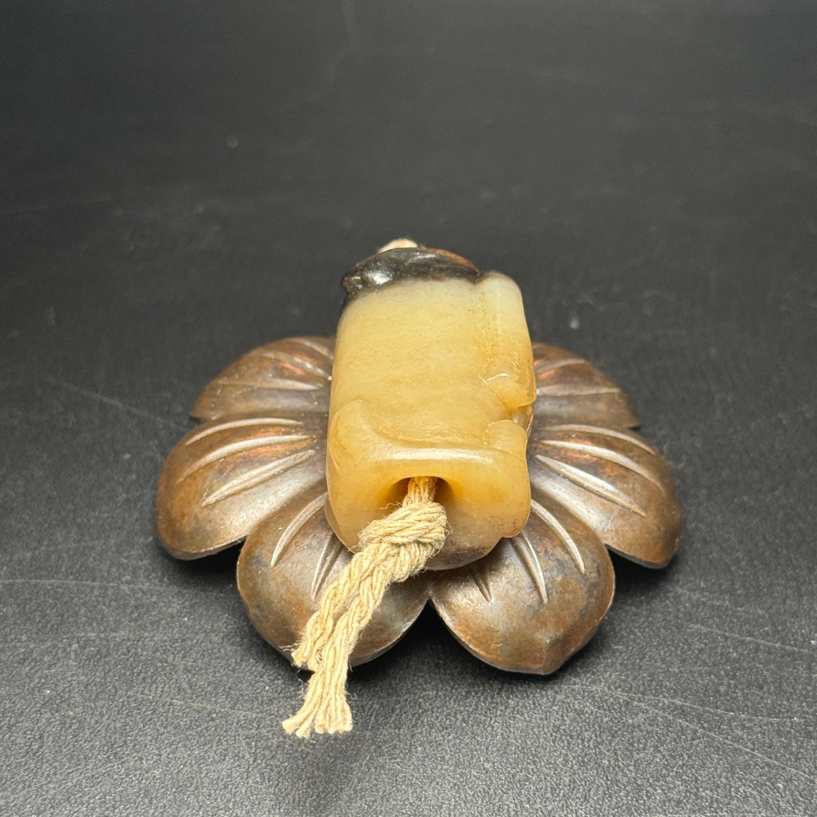An Exquisite White Jade Phoenix Pattern Pendant - 5