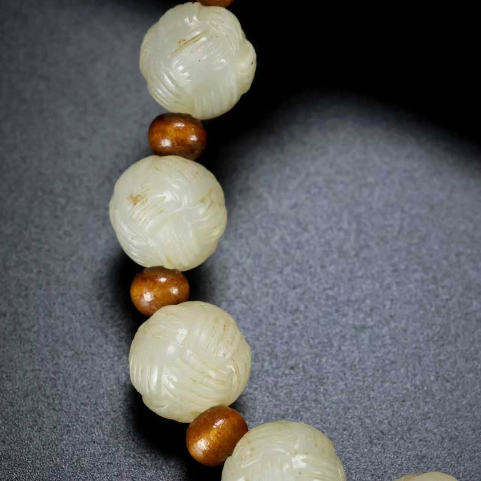 An Exquisite White Jade Bracelets - 3