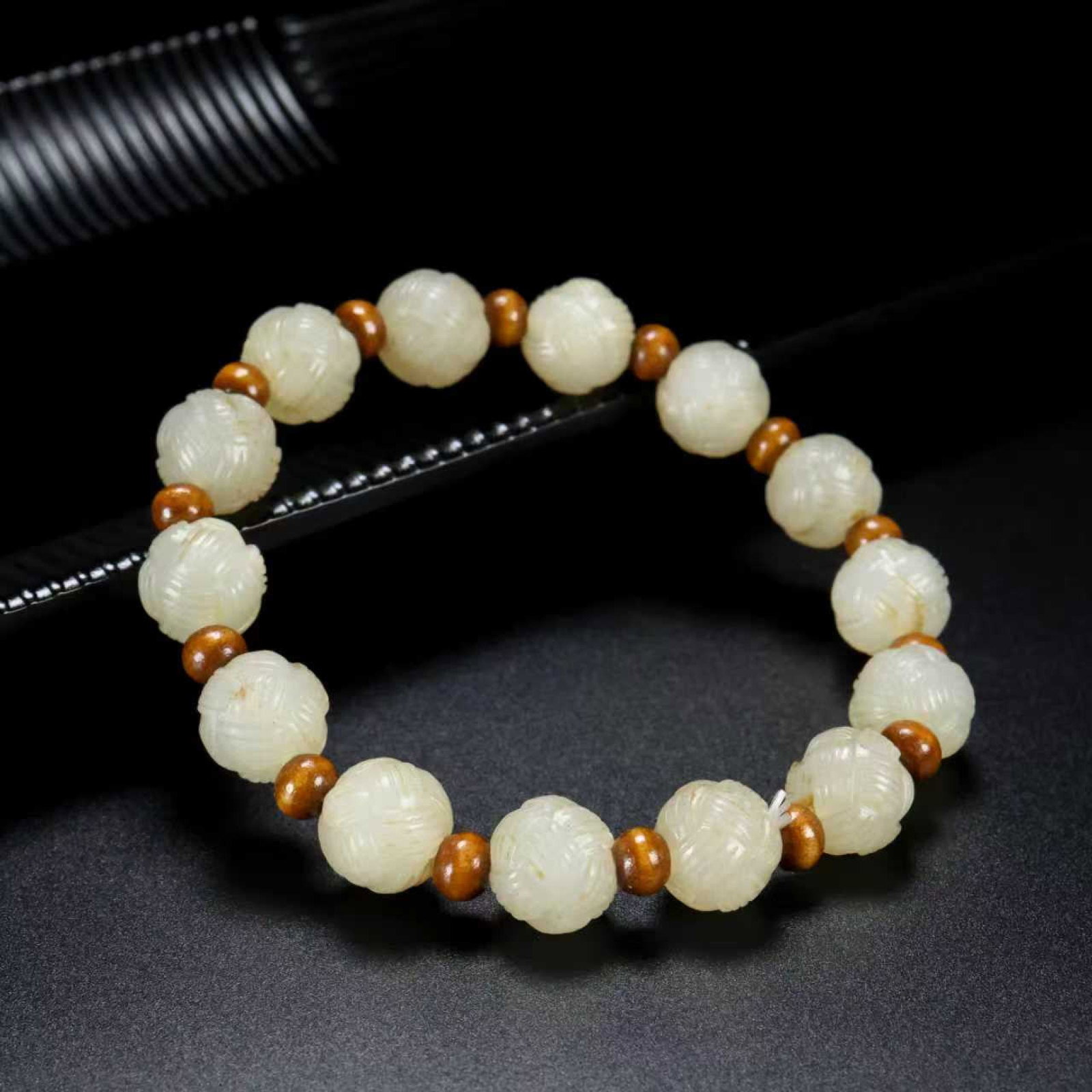 An Exquisite White Jade Bracelets - 6