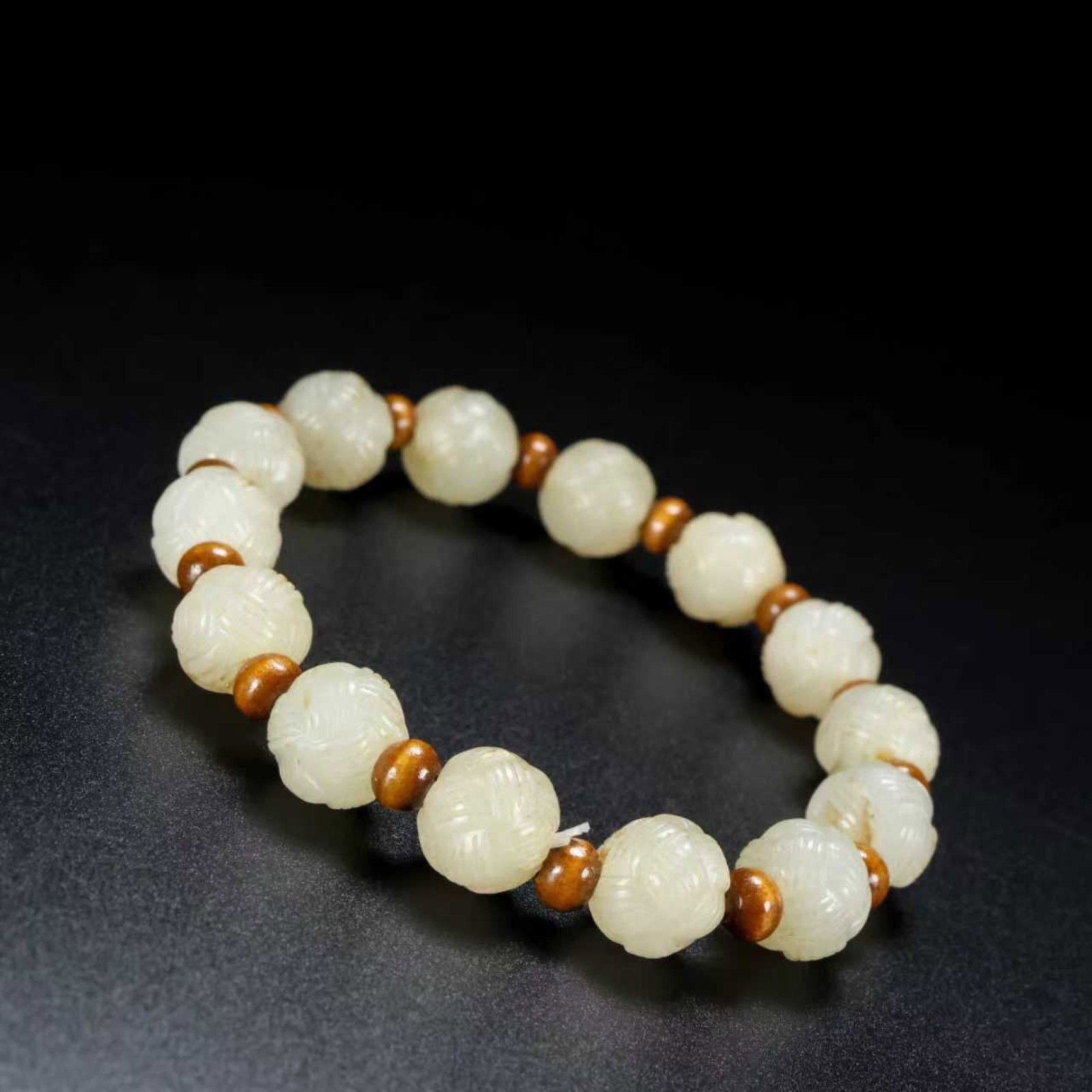 An Exquisite White Jade Bracelets - 7