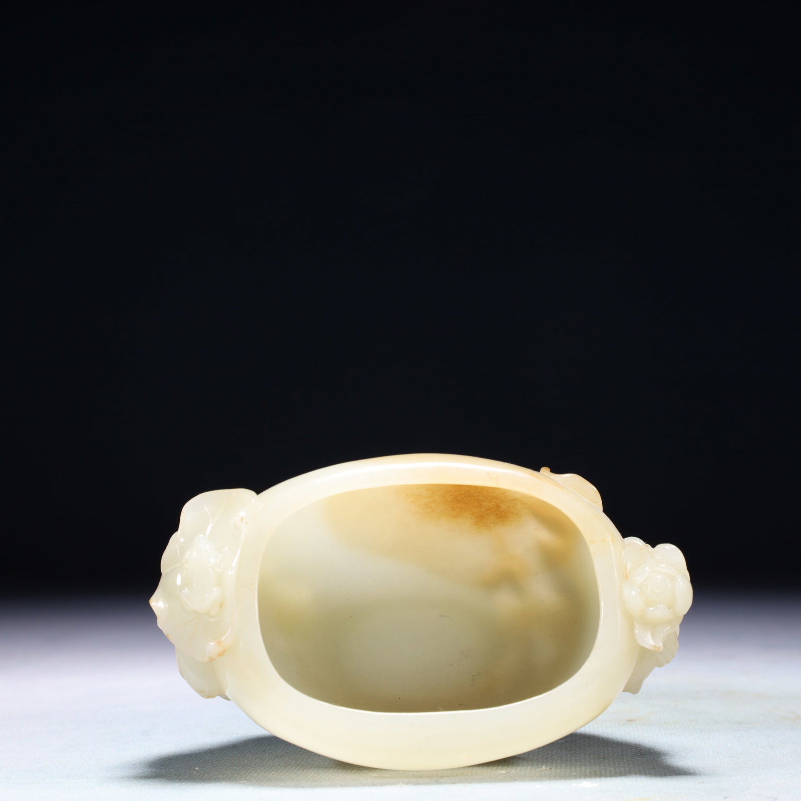 An Exquisite White Jade Figure Pattern Cup - 9