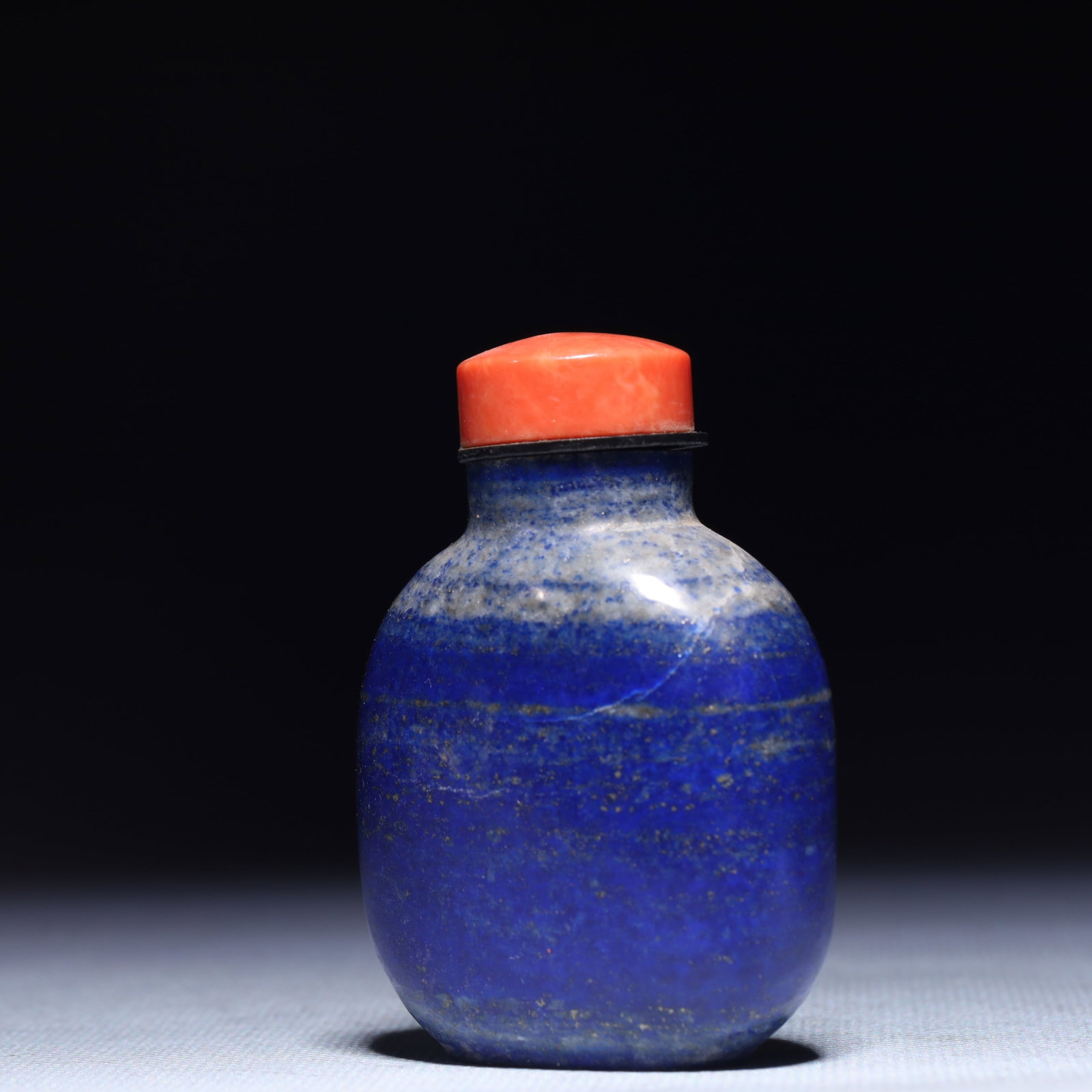 An Exquisite Lapis Lazuli Snuff Bottle - 2