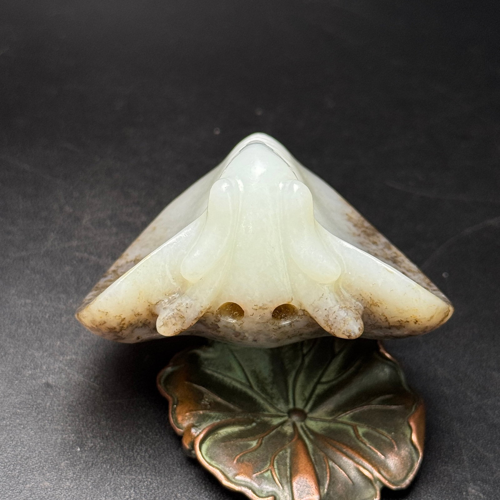 An Exquisite White Jade Snake Pendant - 5
