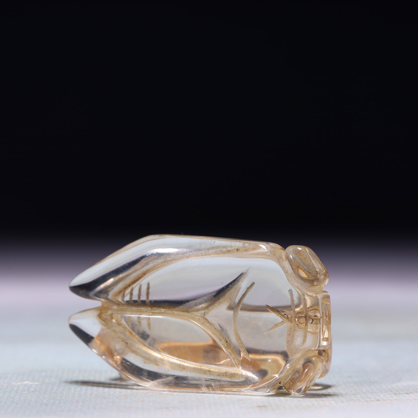 An Exquisite Crystal Cicada Ornament - 2