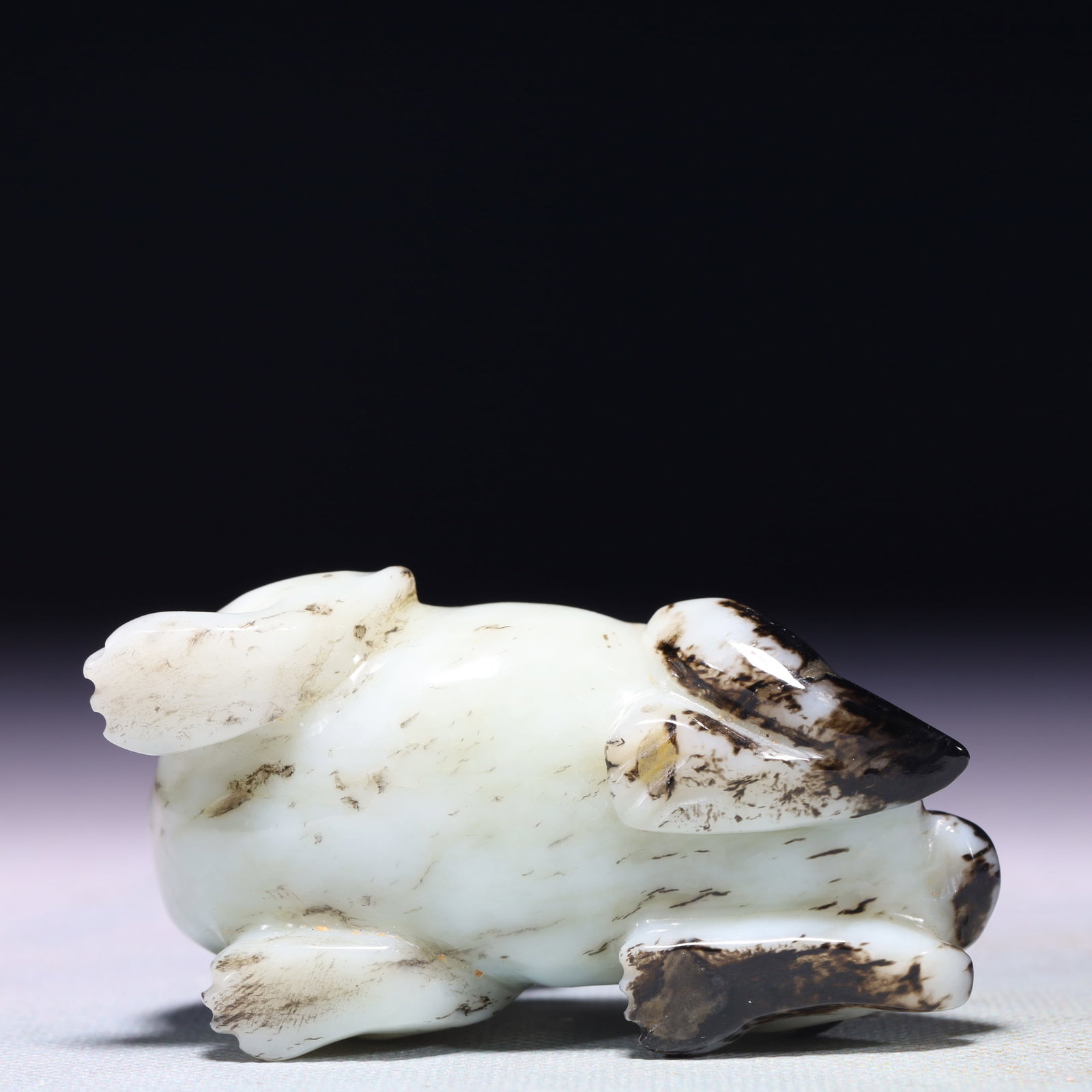 An Exquisite White Jade Bear Ornament - 9