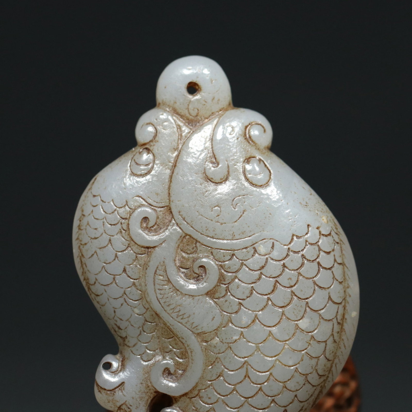 An Exquisite White Jade Fish Pendant - 6