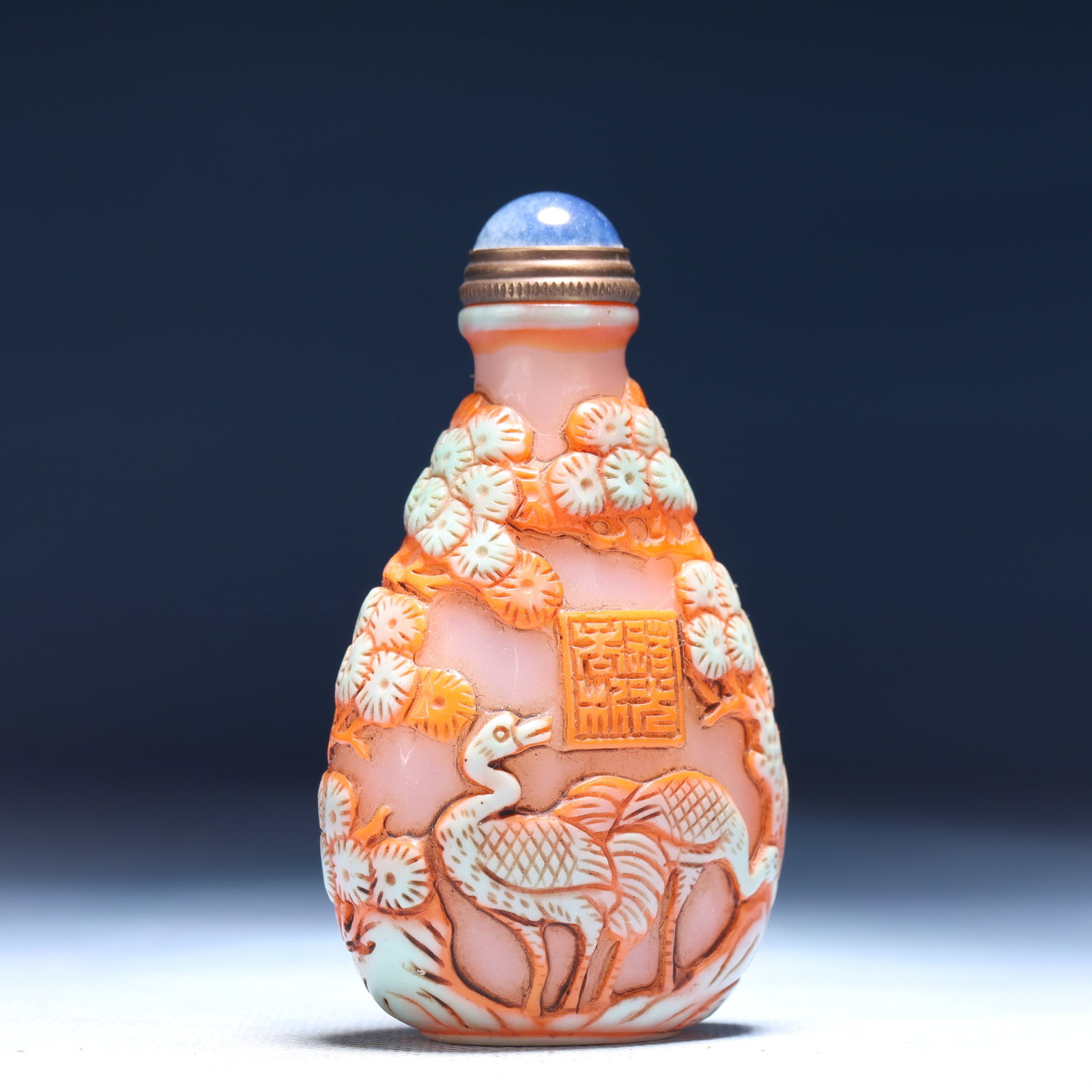 An Exquisite Glass Pine and Crane Pattern Snuff Bottle - 4