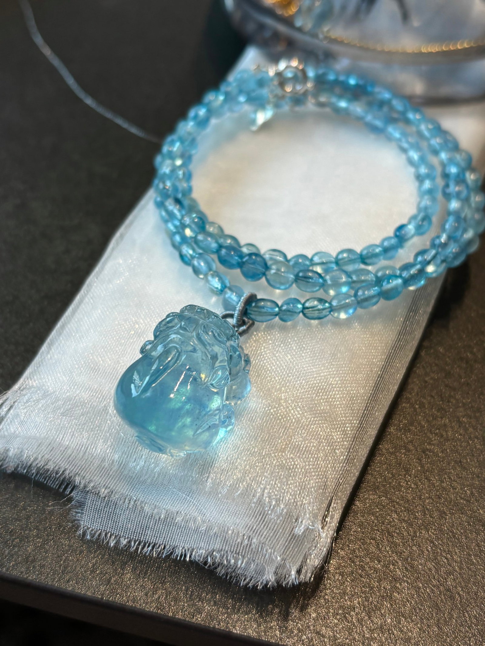 An Exquisite Aquamarine Bracelets: An Exquisite Aquamarine Bracelets,Size:19.5mmx15mm,Total Weight:15,5g 海蓝宝手串