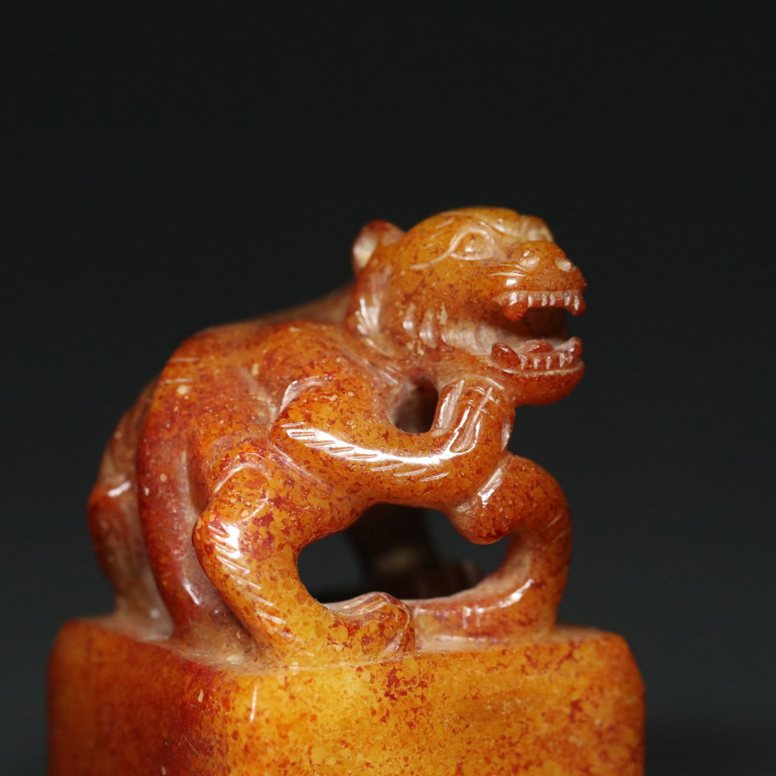 An Exquisite White Jade Bear ?? Seal - 6