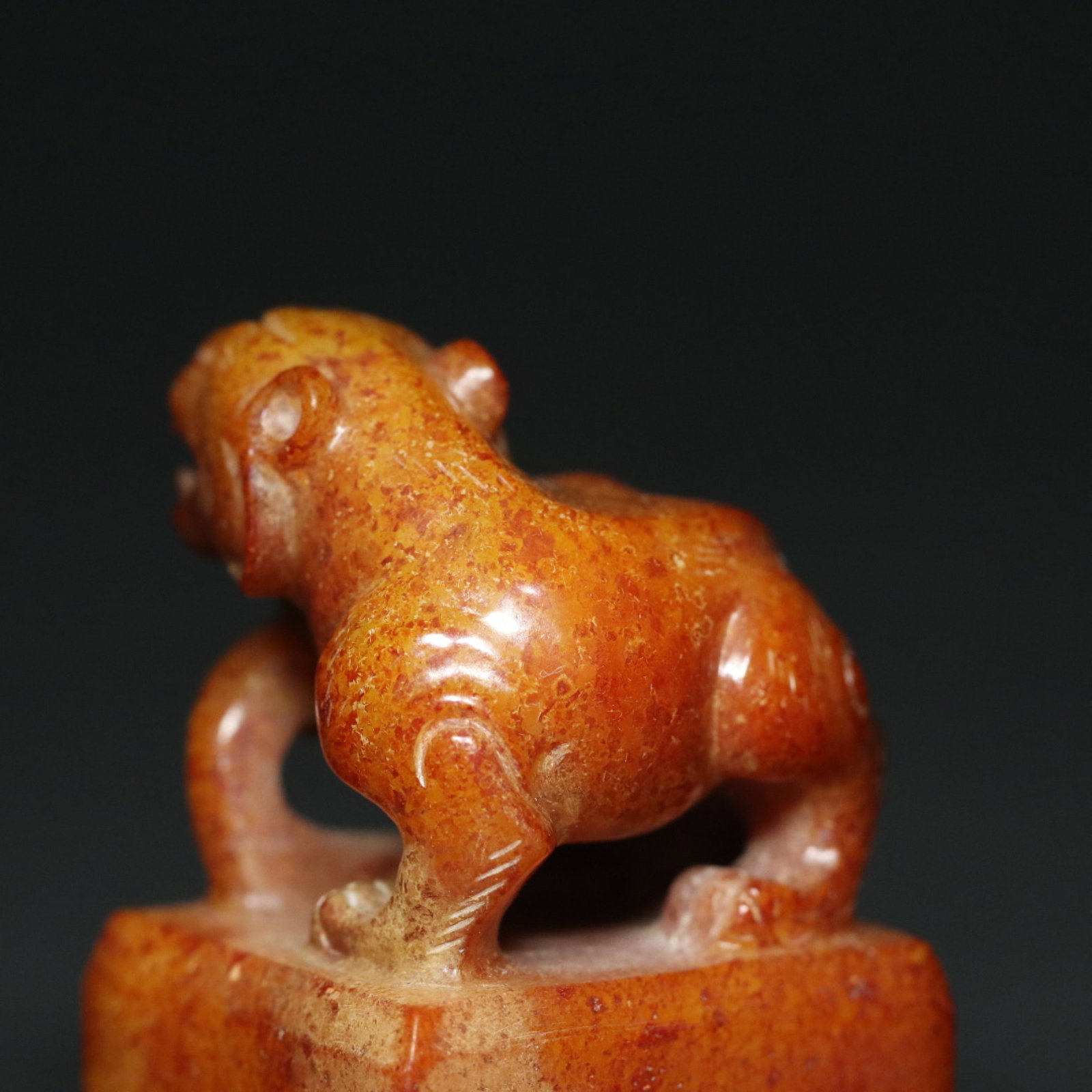 An Exquisite White Jade Bear ?? Seal - 8