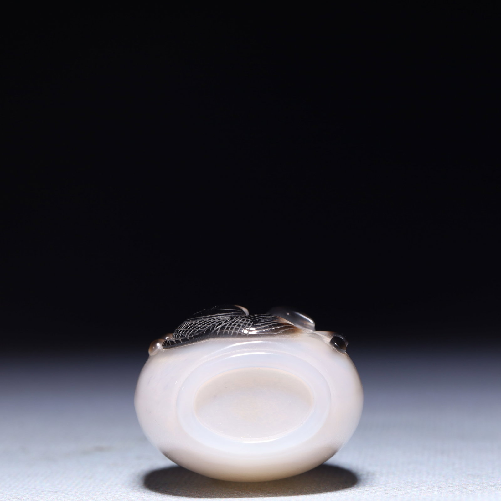 An Exquisite Agate Lotus Fish Pattern Vase - 7