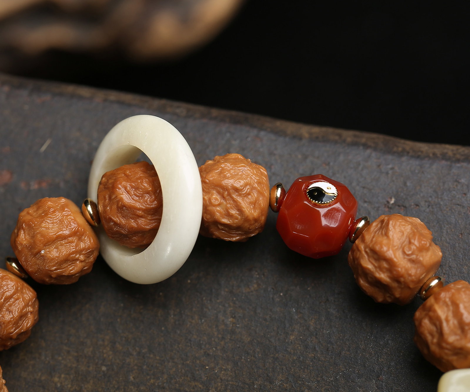 An Exquisite Walnut Bracelets - 5