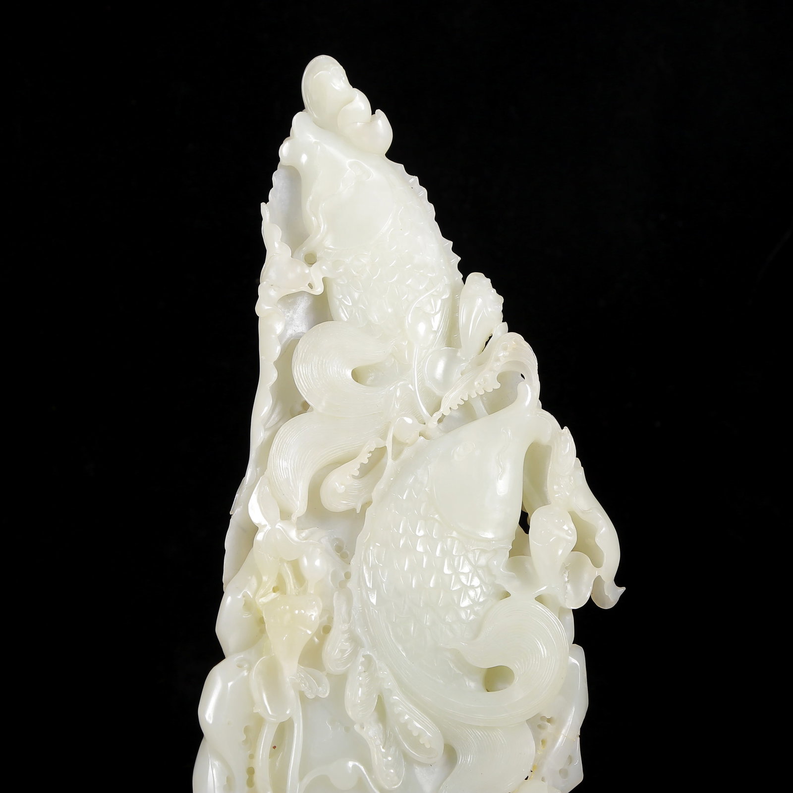 A Huge White Jade Fish Pattern Ornament - 2