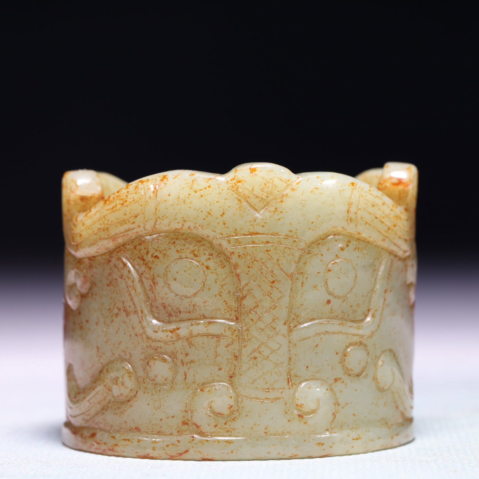 An Exquisite White Jade Beast-Face Pattern Thumb Ring (1 of 6)