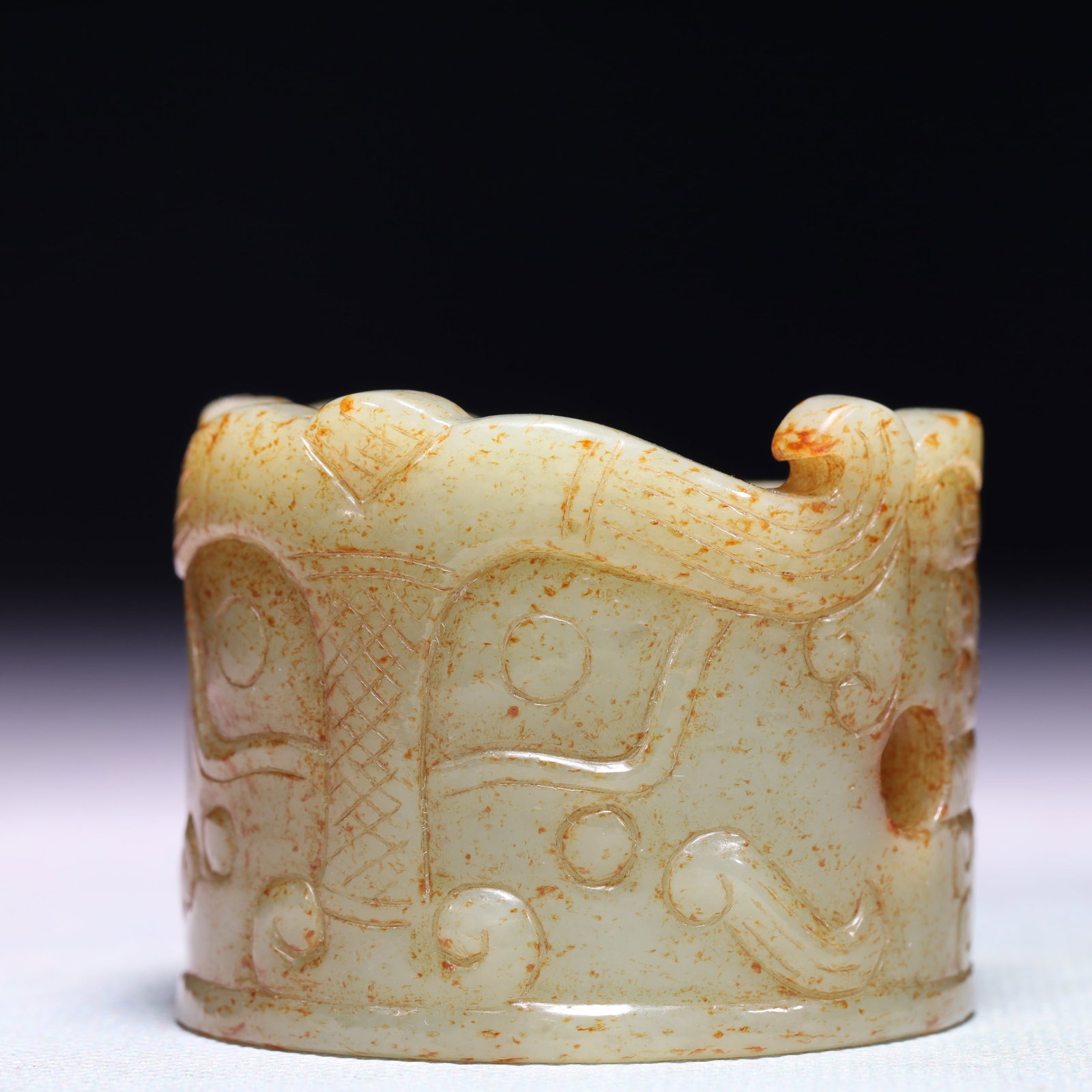 An Exquisite White Jade Beast-Face Pattern Thumb Ring - 2