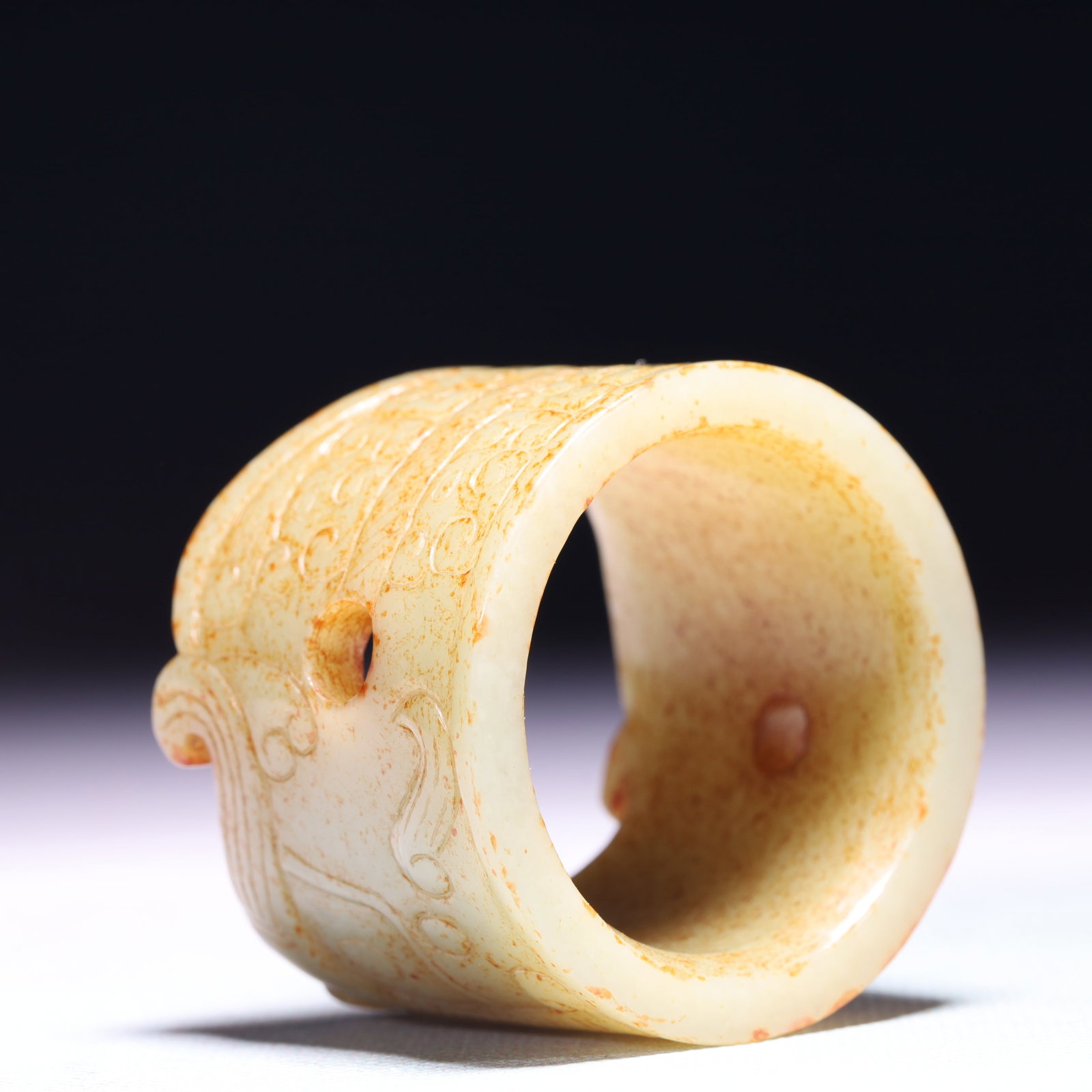 An Exquisite White Jade Beast-Face Pattern Thumb Ring - 6