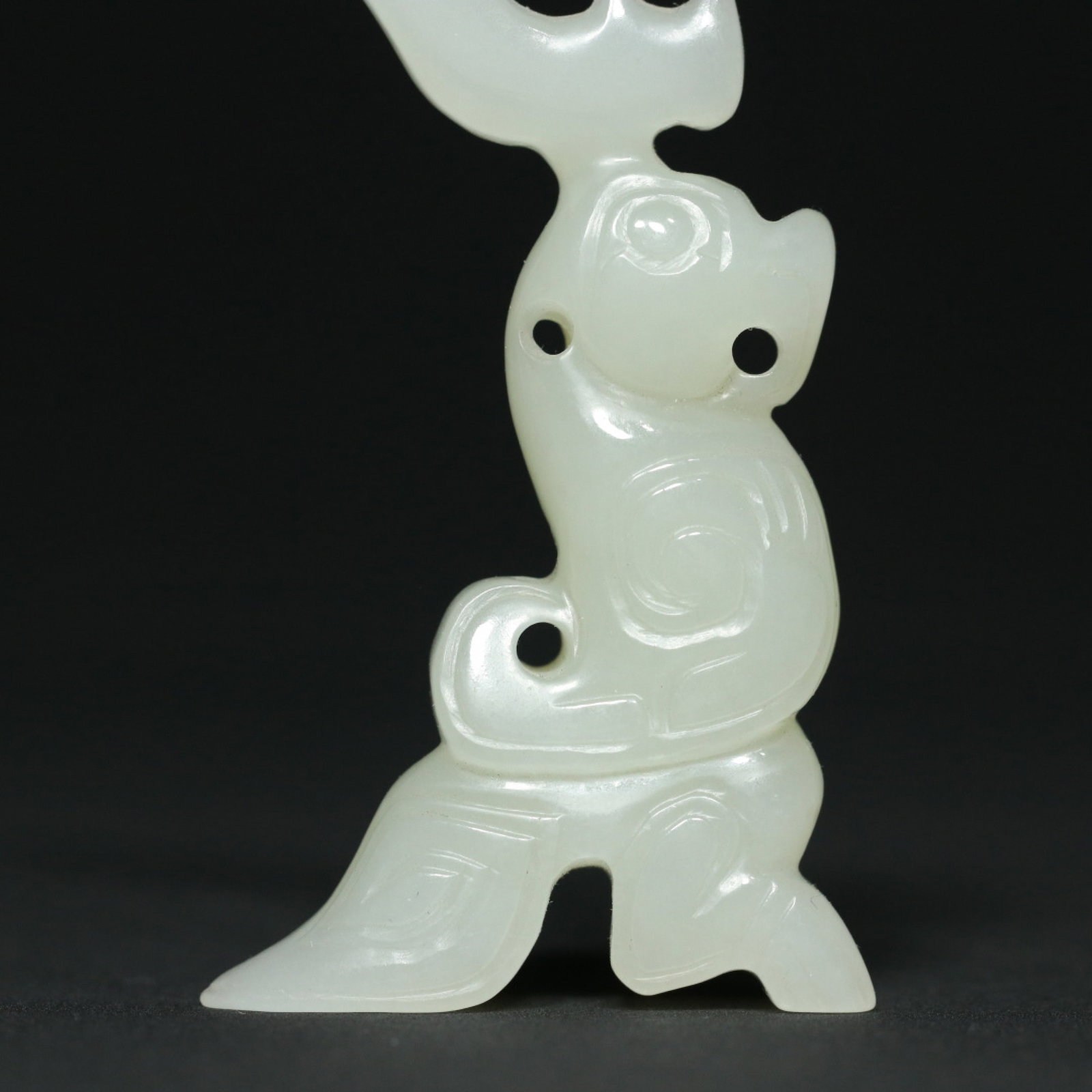 An Exquisite White Jade Bird Pendant - 9