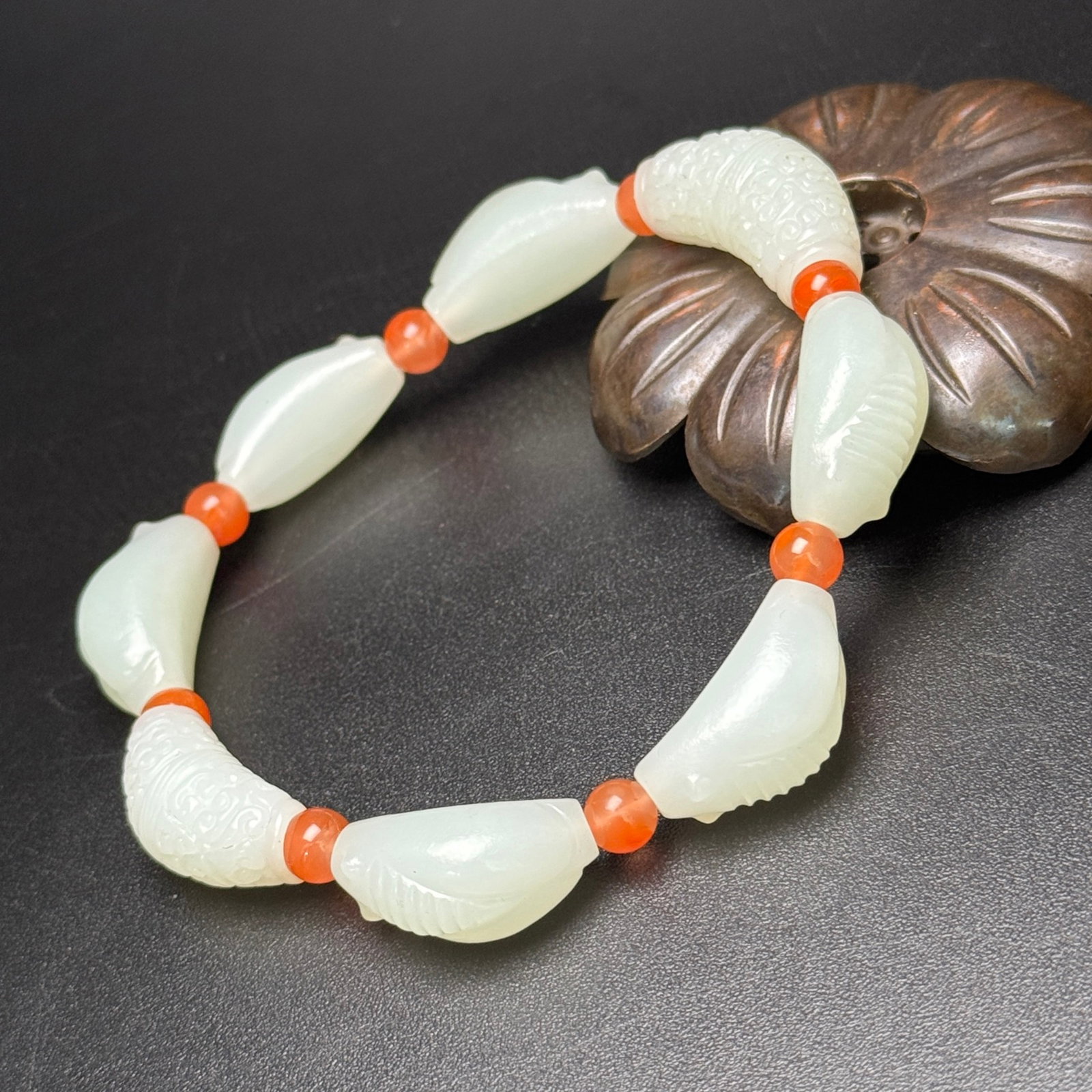 An Exquisite White Jade Ruyi Pattern Bracelets - 3