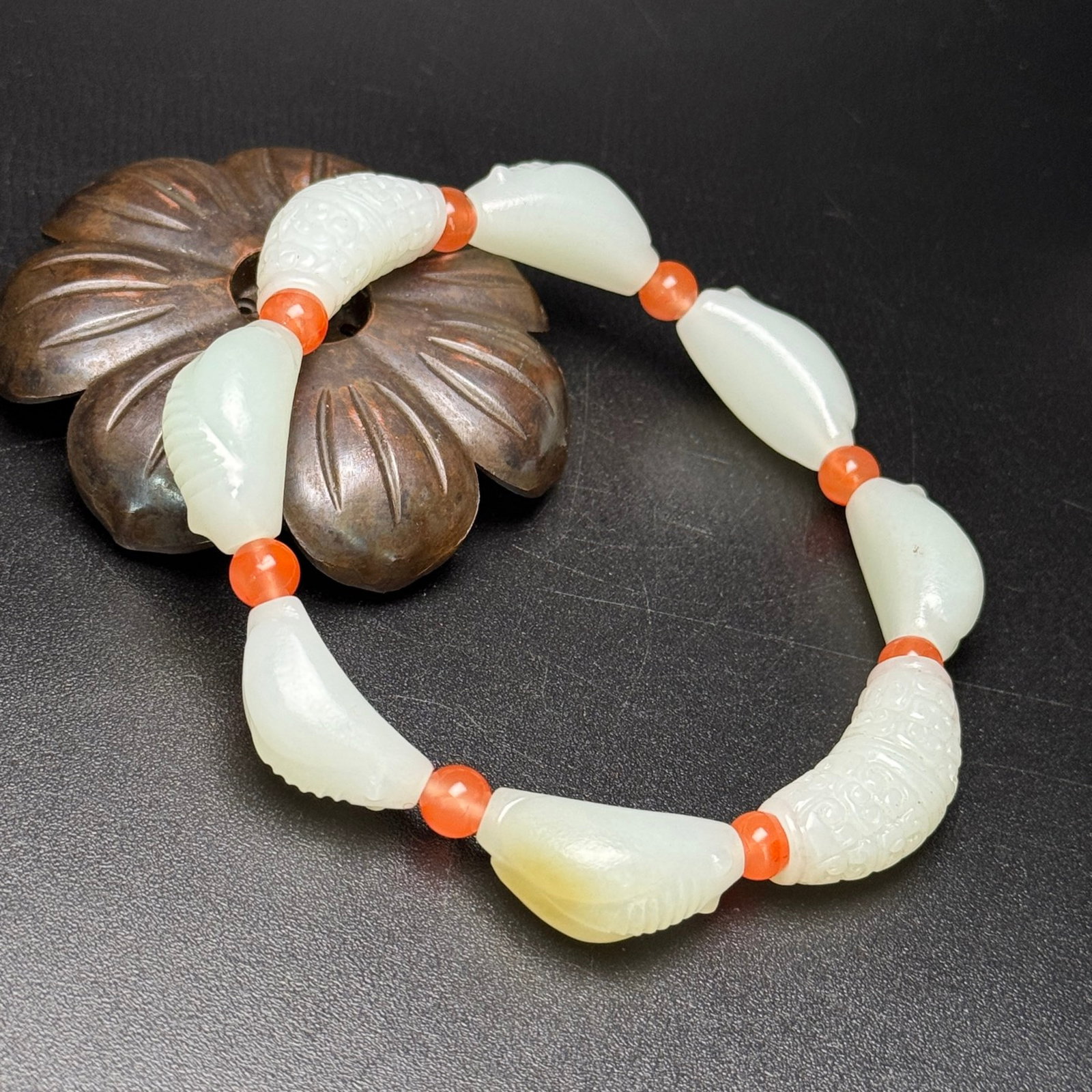 An Exquisite White Jade Ruyi Pattern Bracelets - 4