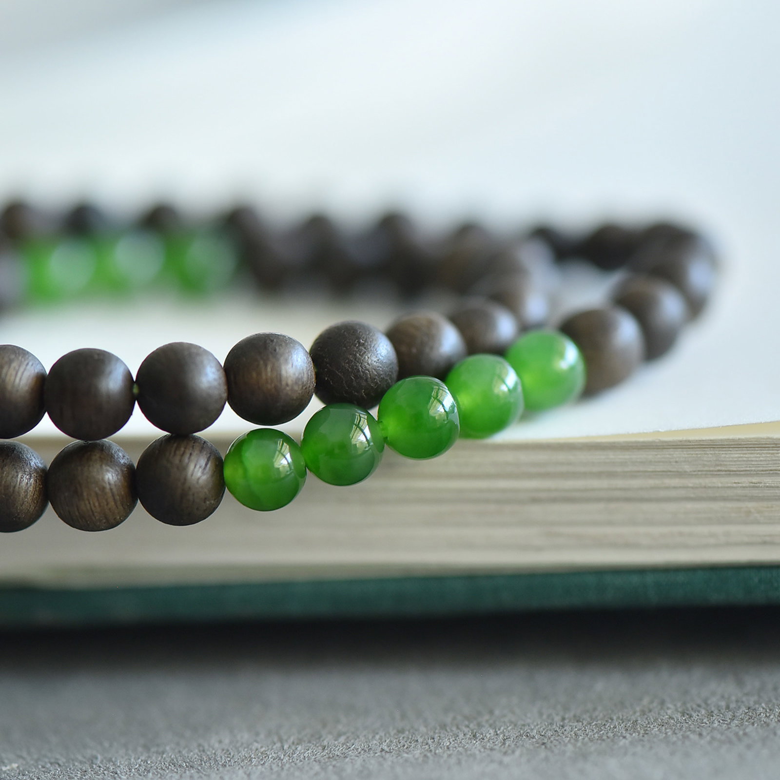 An Exquisite Jasper Eaglewood Bracelets - 6