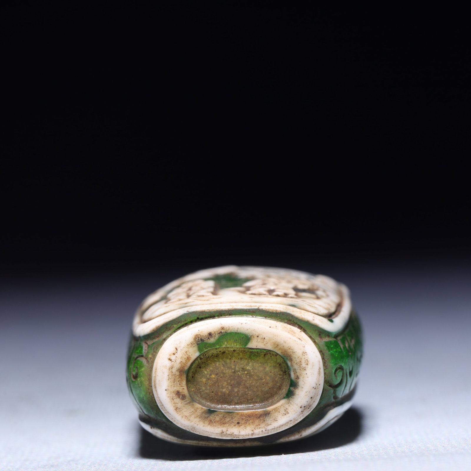 An Exquisite Glass Figure Pattern Snuff Bottle - 8