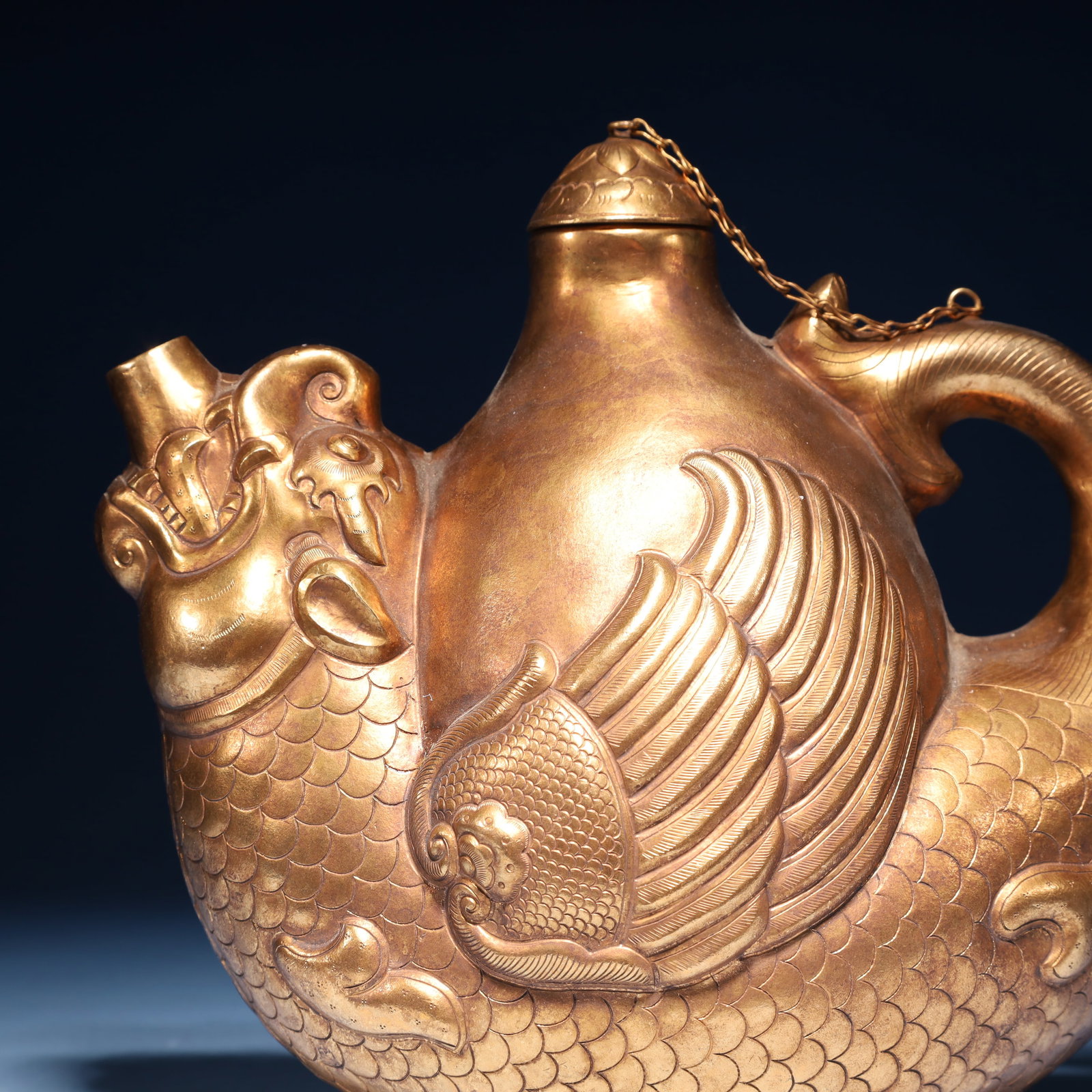An Exquisite Gilt Bronze Fish Pattern Pot - 2