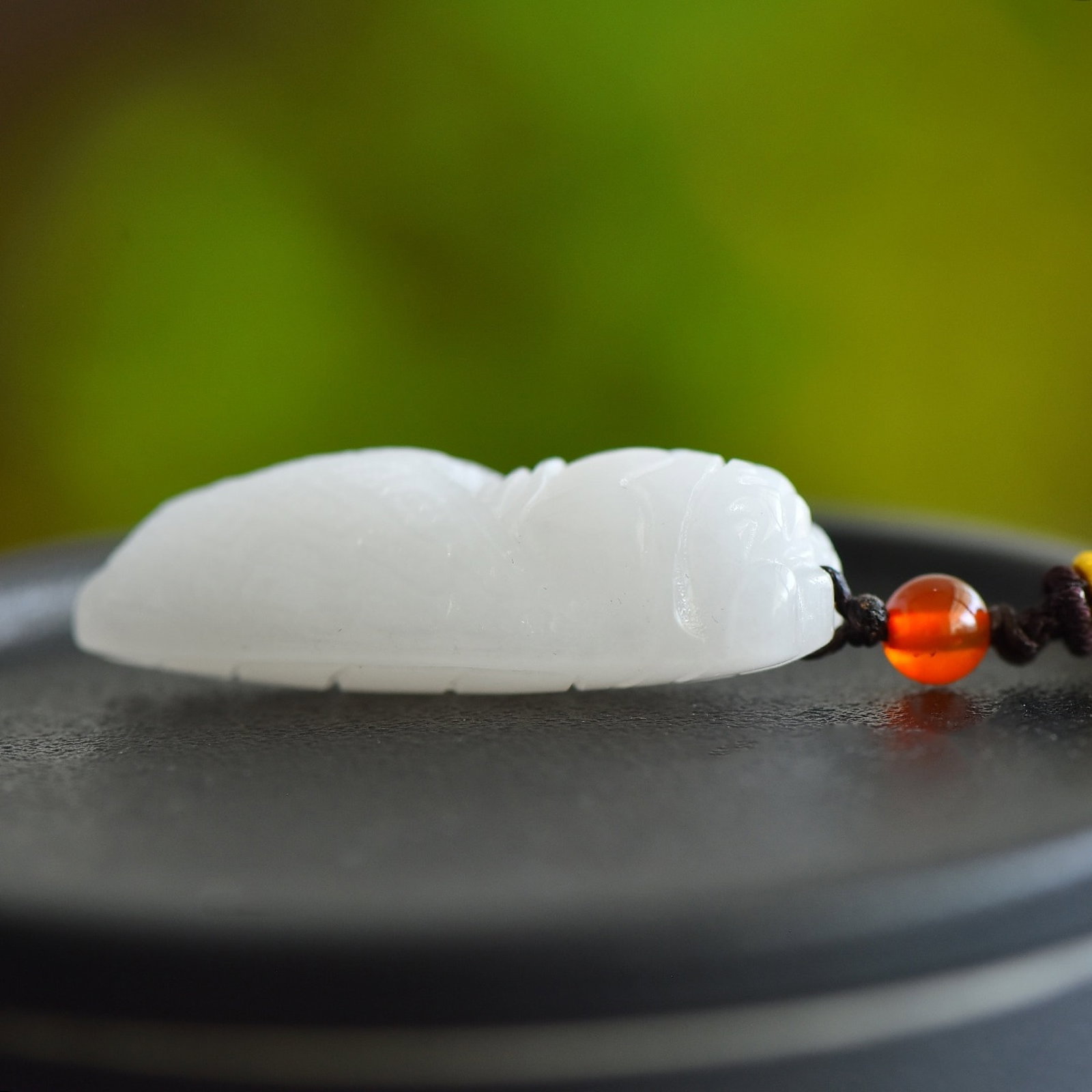An Exquisite White Jade Pendant - 3