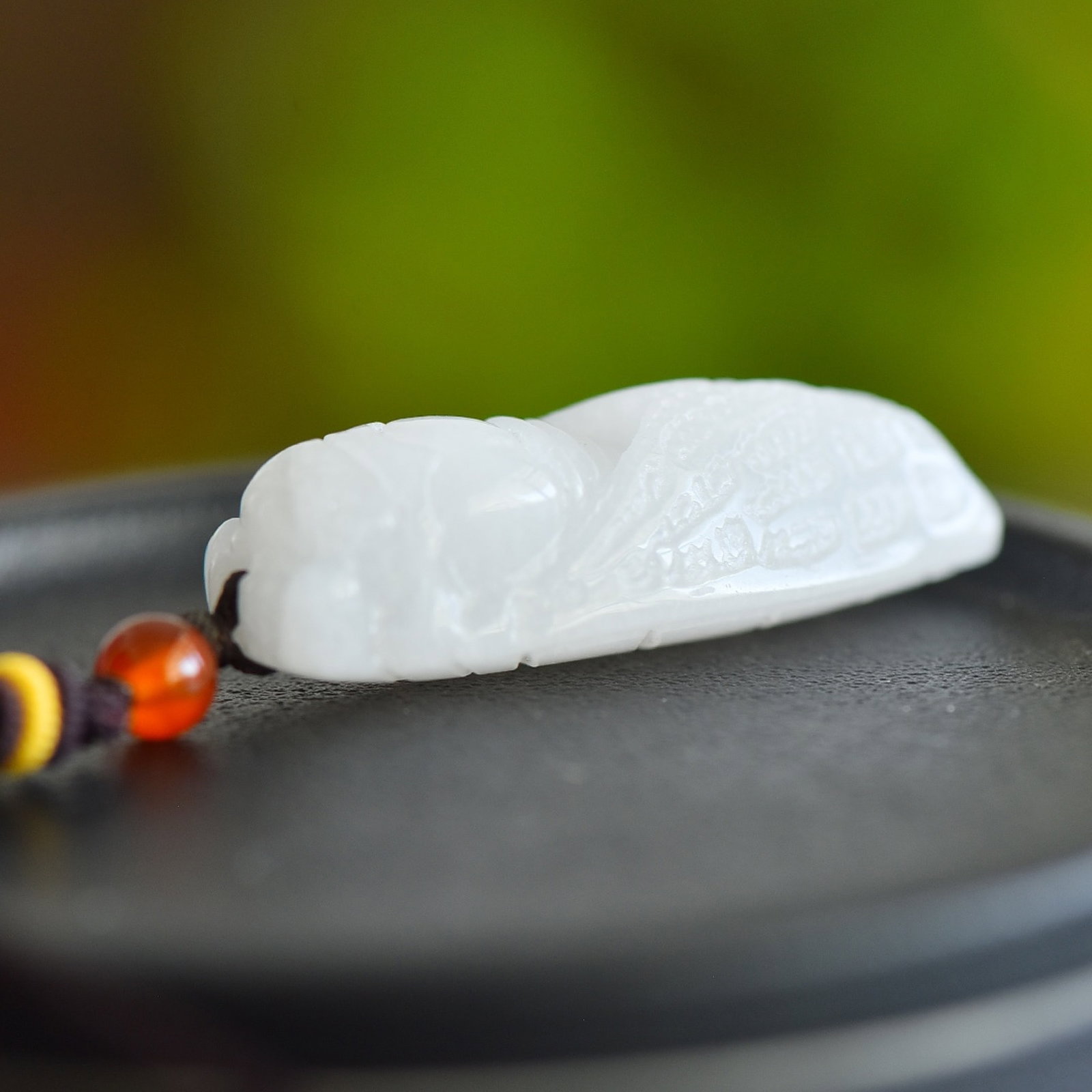 An Exquisite White Jade Pendant - 4