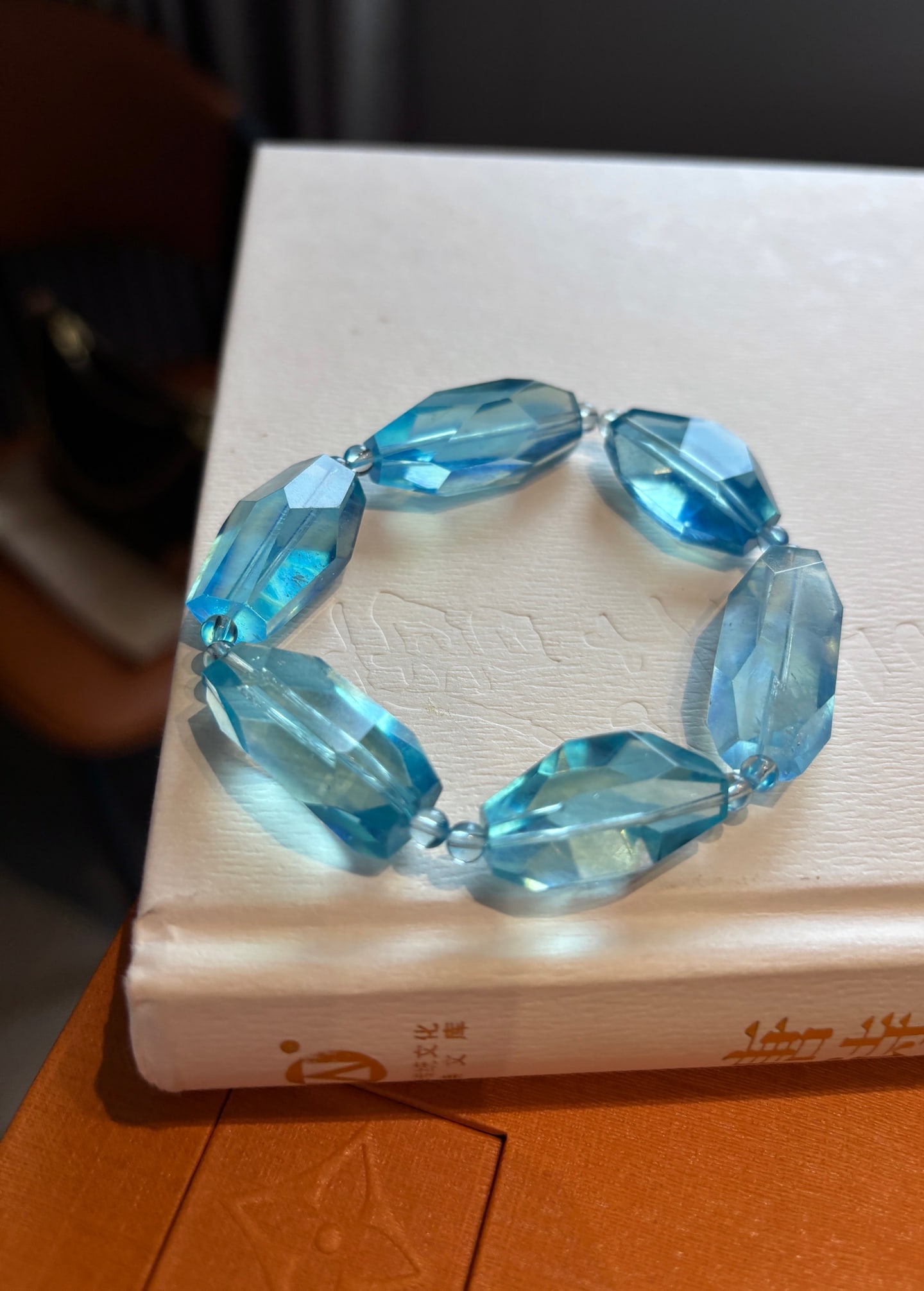 An Exquisite Aquamarine Bracelets: An Exquisite Aquamarine Bracelets,Size:28mmx15mm,Weight:44.4g 海蓝宝手串