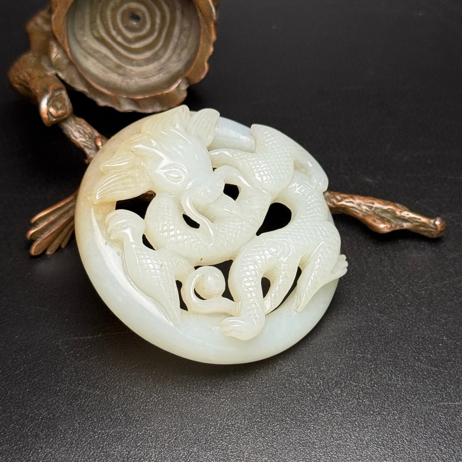 An Exquisite White Jade Hollow Dragon Pattern Pendant - 3