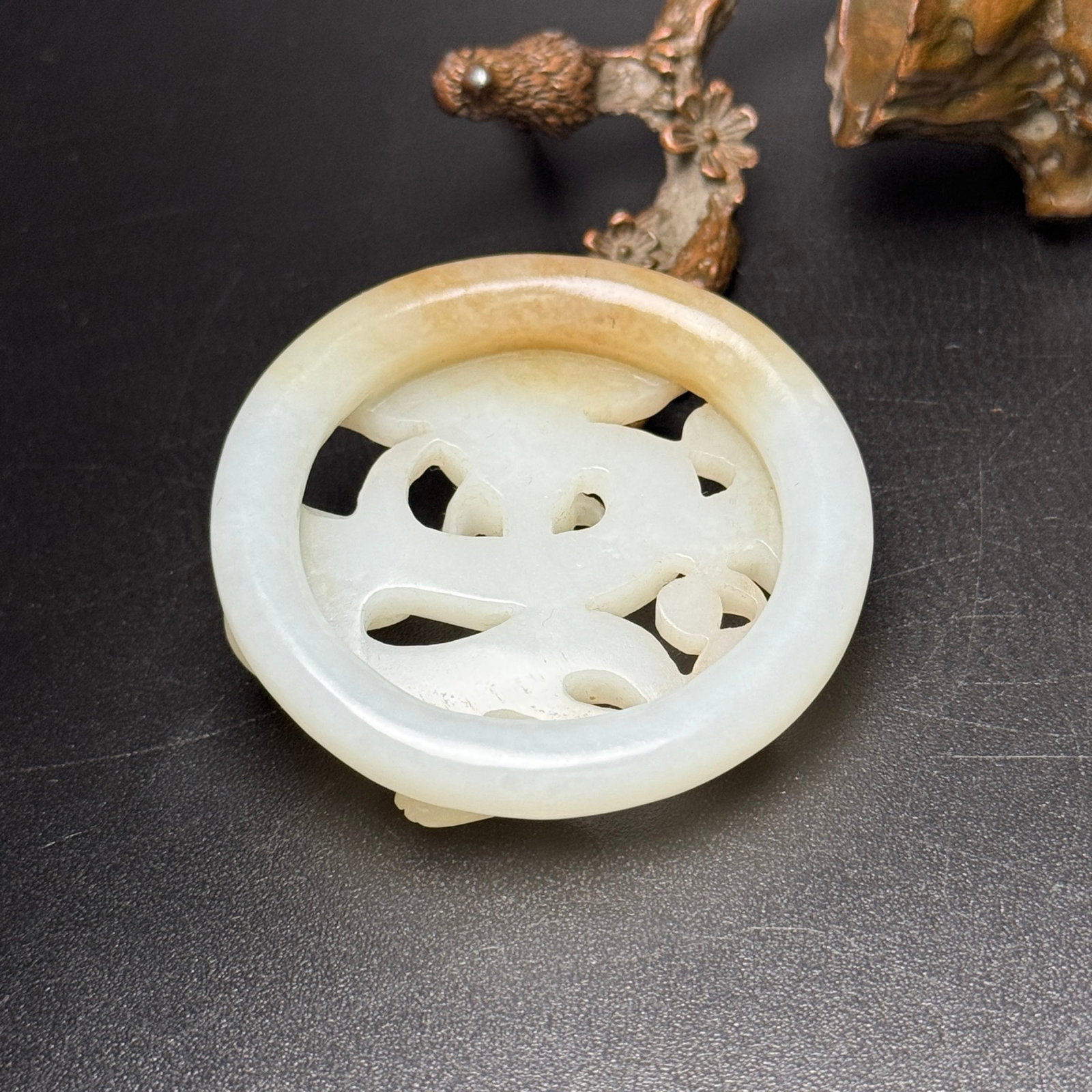 An Exquisite White Jade Hollow Dragon Pattern Pendant - 6