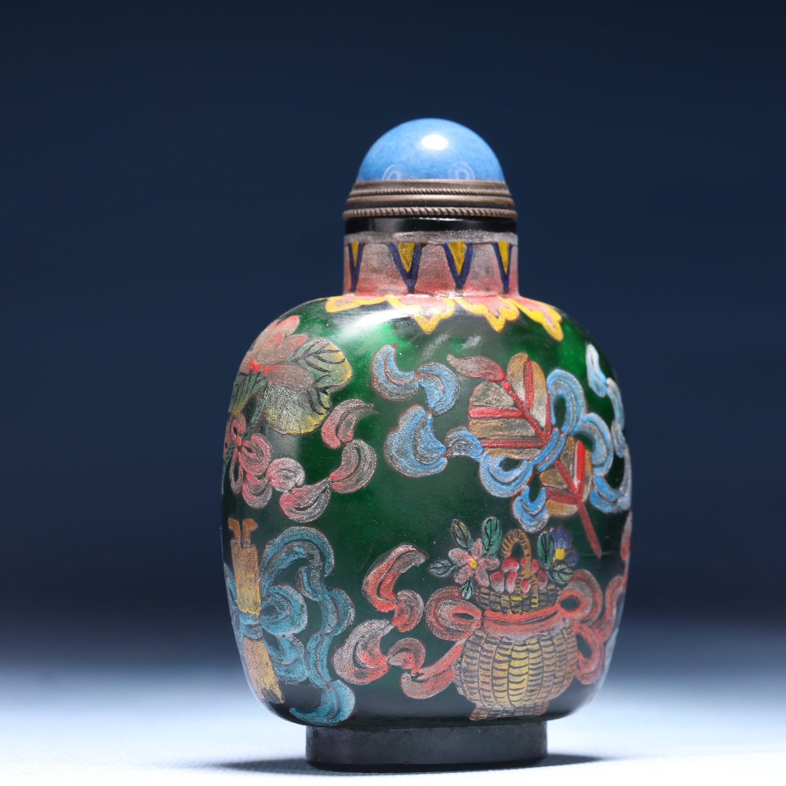 An Exquisite Glass Eight Treasures Pattern Snuff Bottle - 4